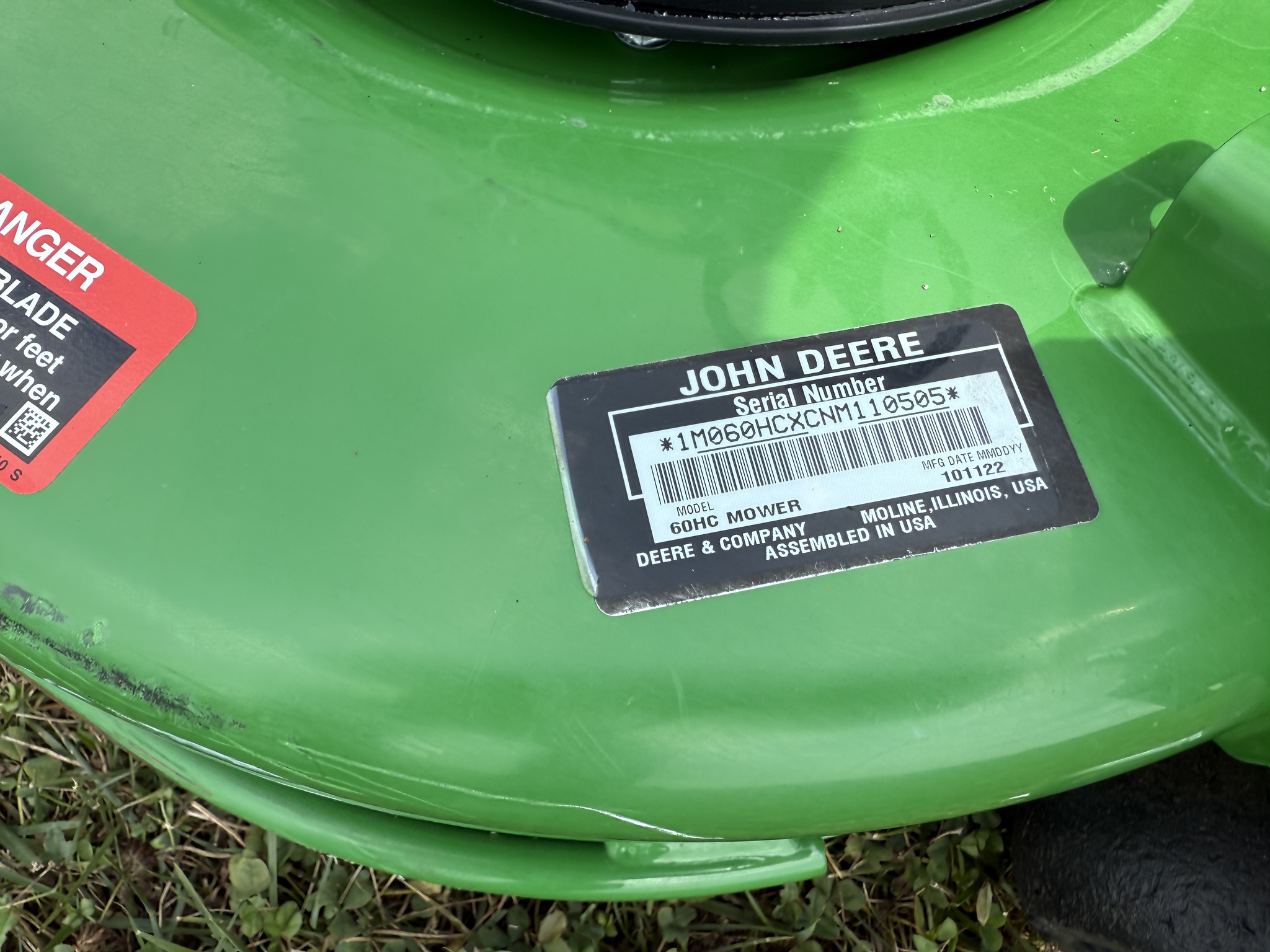 2023 John Deere X734 Image 23