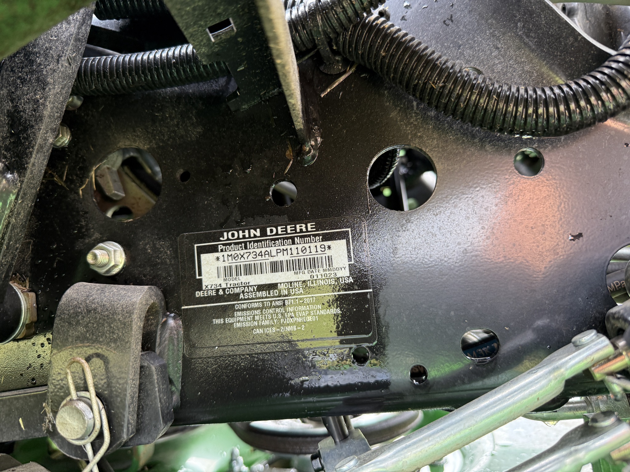 2023 John Deere X734 Image 22