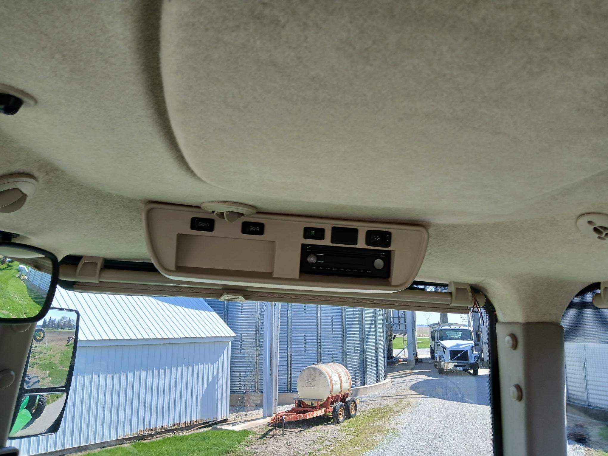 2019 John Deere 9470R Image 10