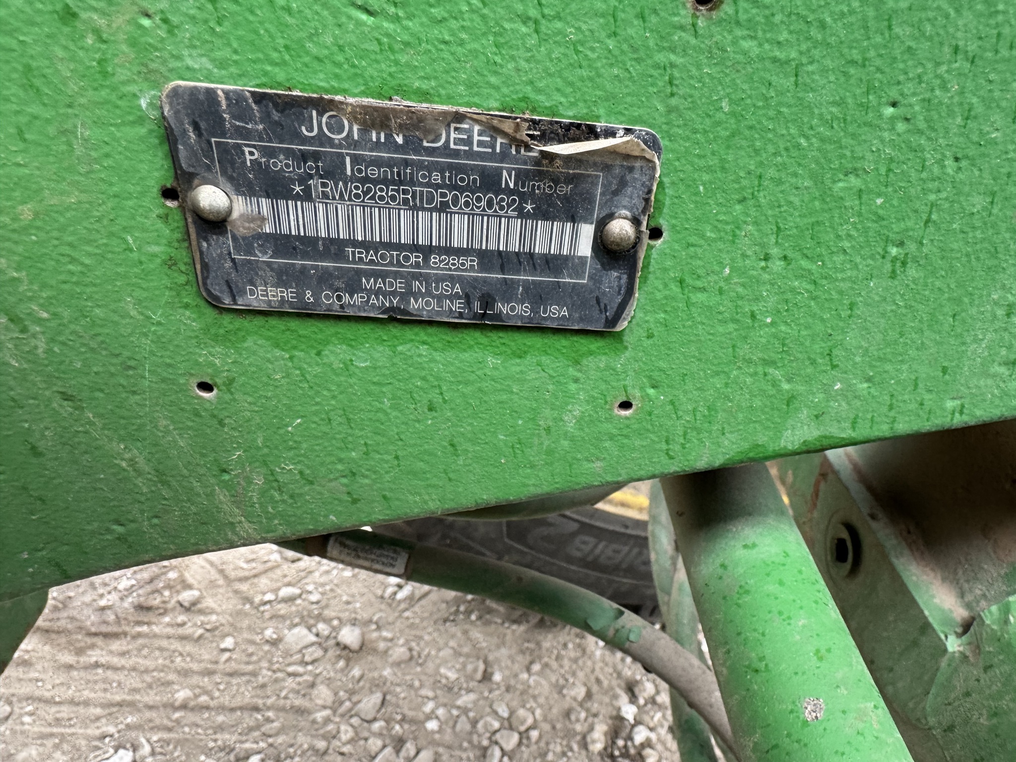  2013 John Deere 8285R at Heritage Tractor in Brimfield, IL