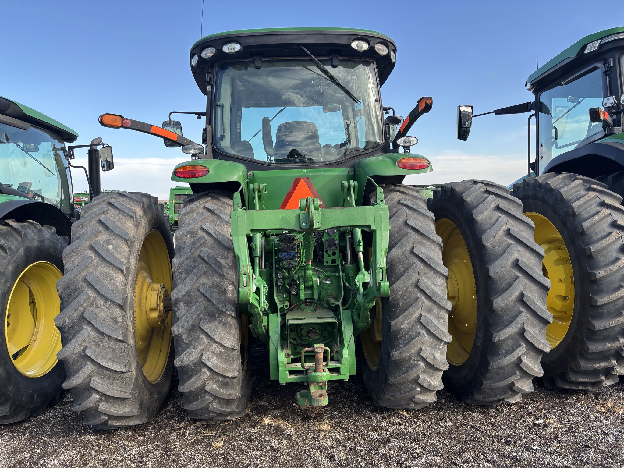  2013 John Deere 8285R at Heritage Tractor in Brimfield, IL