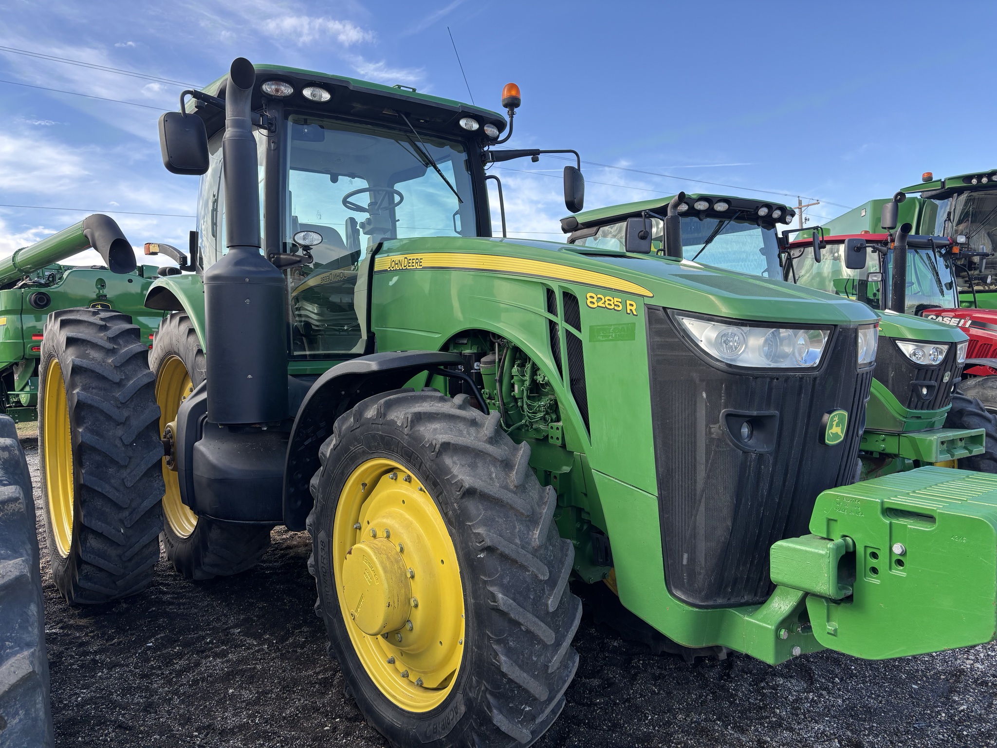  2013 John Deere 8285R at Heritage Tractor in Brimfield, IL