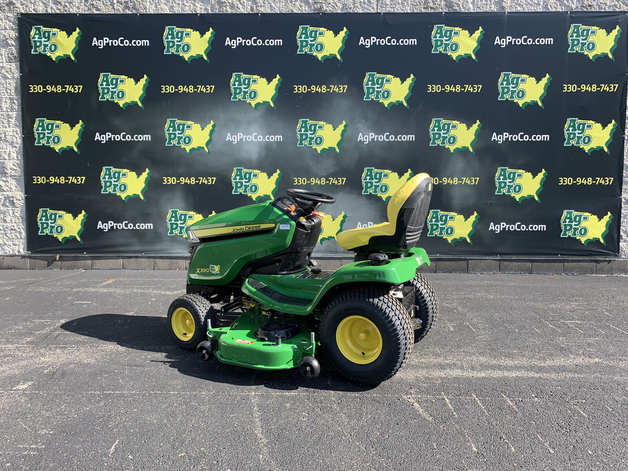 2025 John Deere X390 54