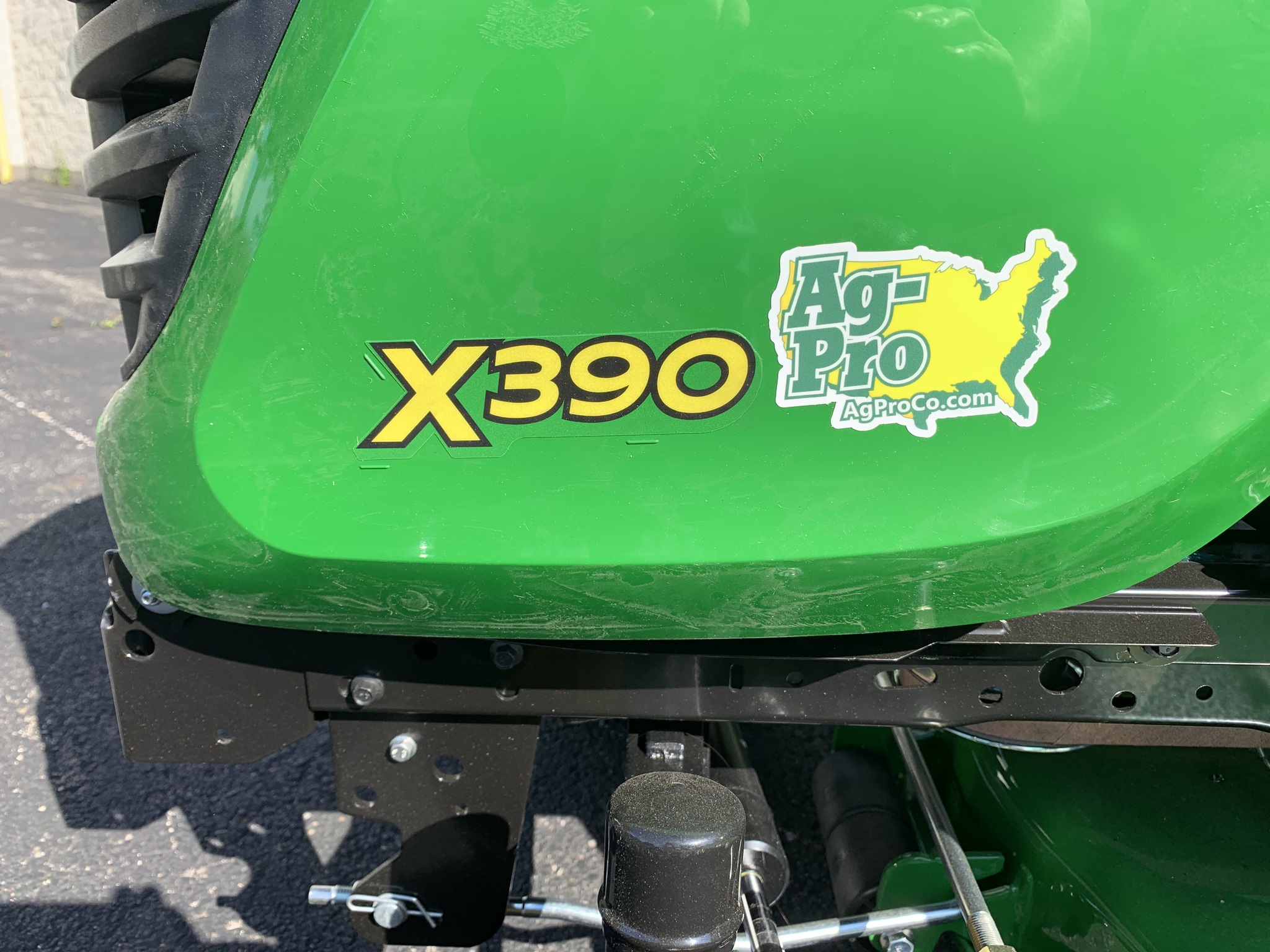 2025 John Deere X390 54