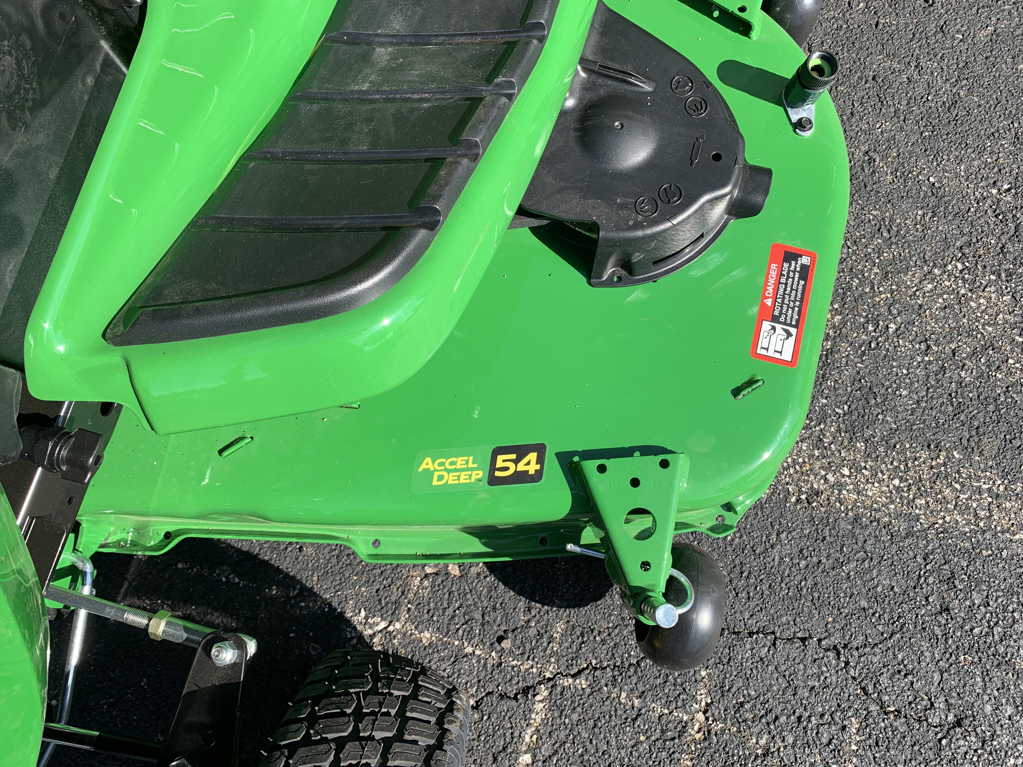 2025 John Deere X390 54