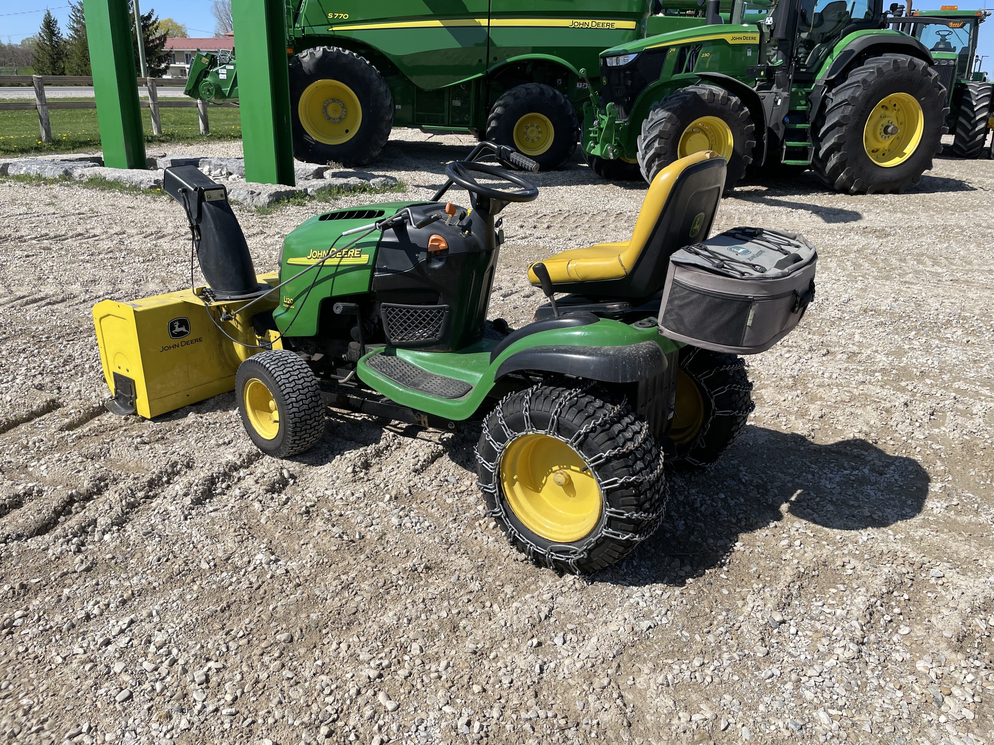 2004 John Deere L120 Image 3