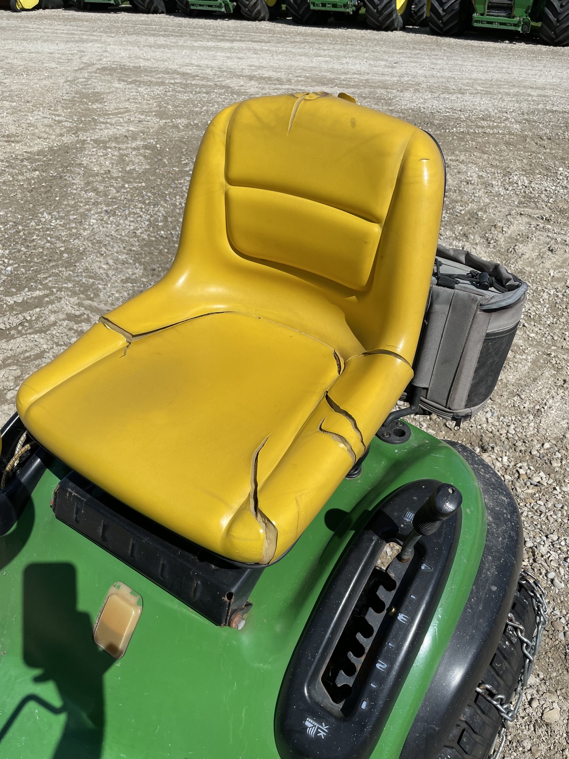 2004 John Deere L120 Image 6