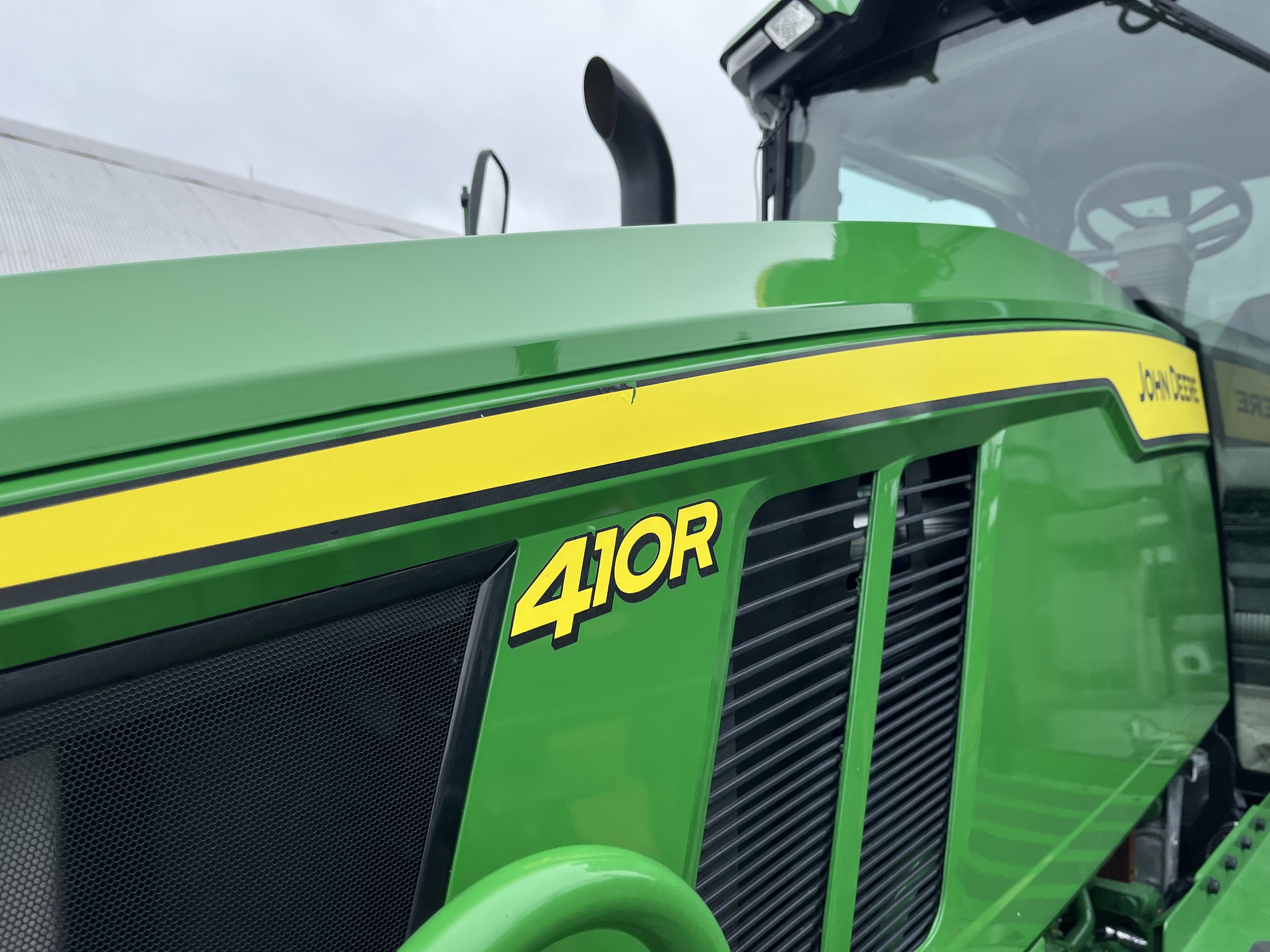  2024 John Deere 410R at Heritage Tractor in Seneca, KS