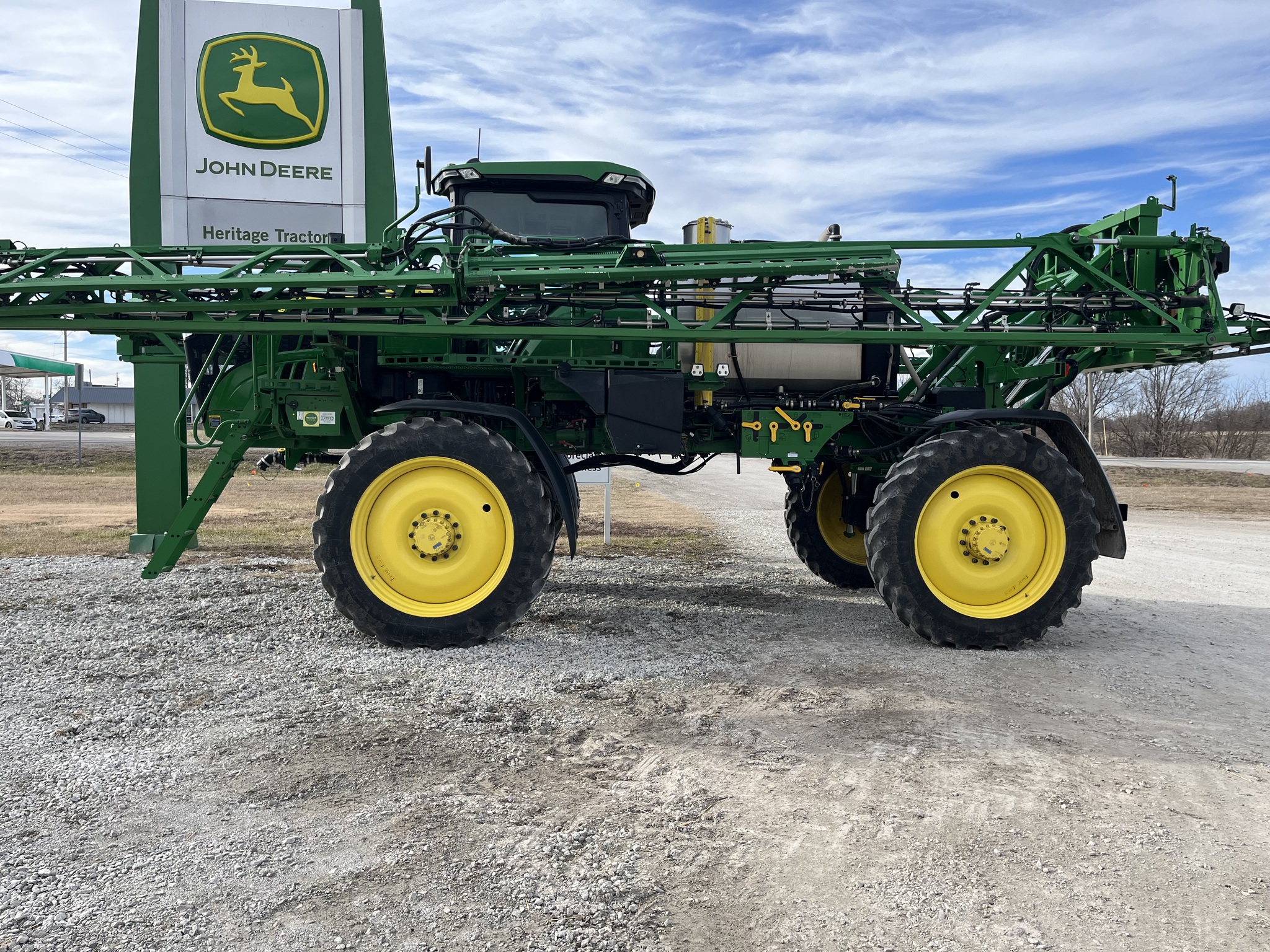  2024 John Deere 410R at Heritage Tractor in Seneca, KS