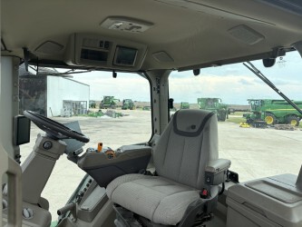 2023 John Deere 8R 370 Image 7