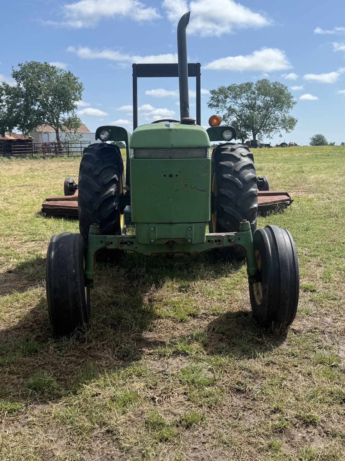 1988 John Deere 2355 Image 3