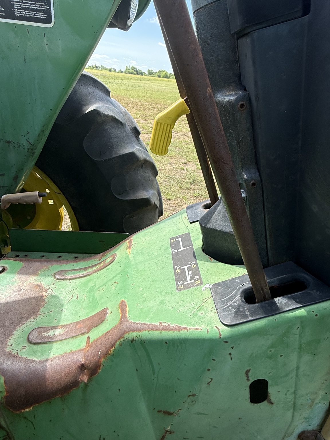 1988 John Deere 2355 Image 7