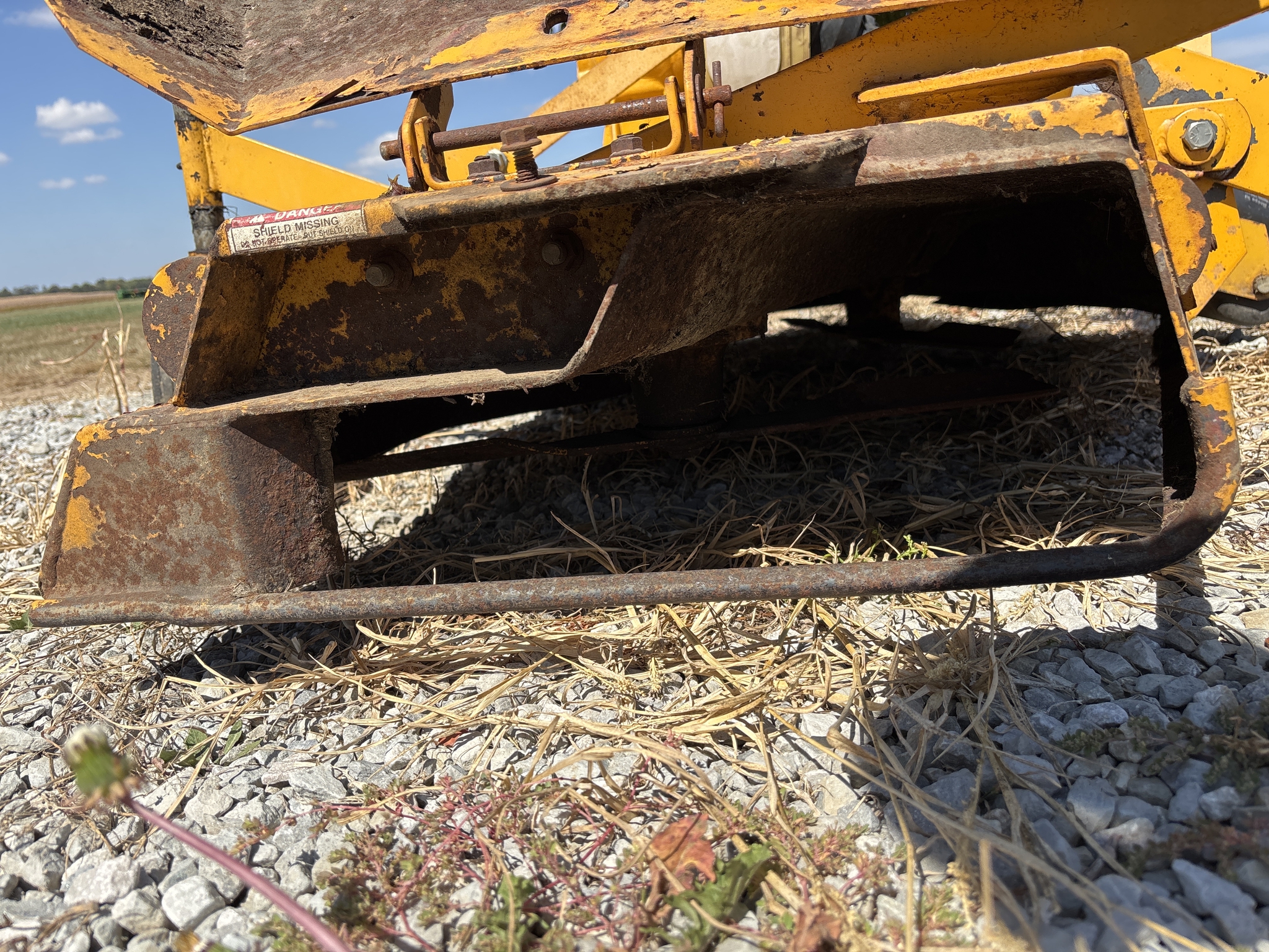 Used -- Cub Cadet 590-454-100 Grooming Mowers at Koenig Equipment in Urbana, OH - PhotoXL13