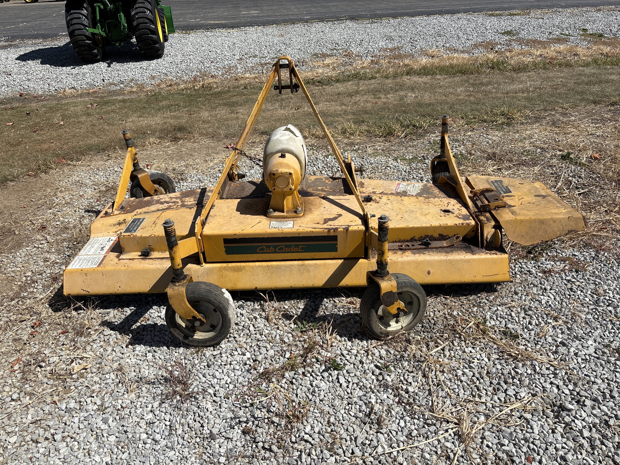 Used -- Cub Cadet 590-454-100 Grooming Mowers at Koenig Equipment in Urbana, OH - PhotoXL3