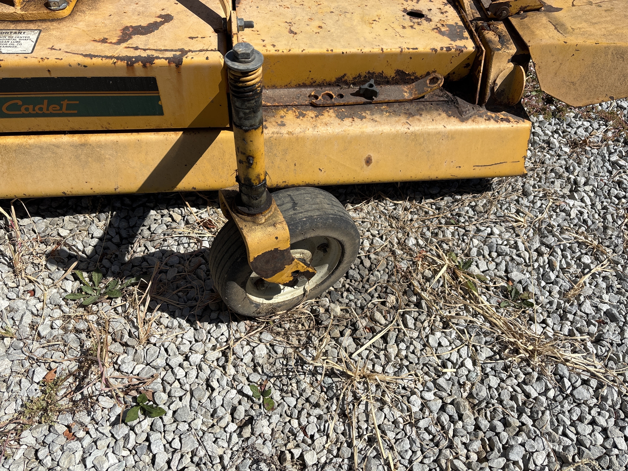 Used -- Cub Cadet 590-454-100 Grooming Mowers at Koenig Equipment in Urbana, OH - PhotoXL9