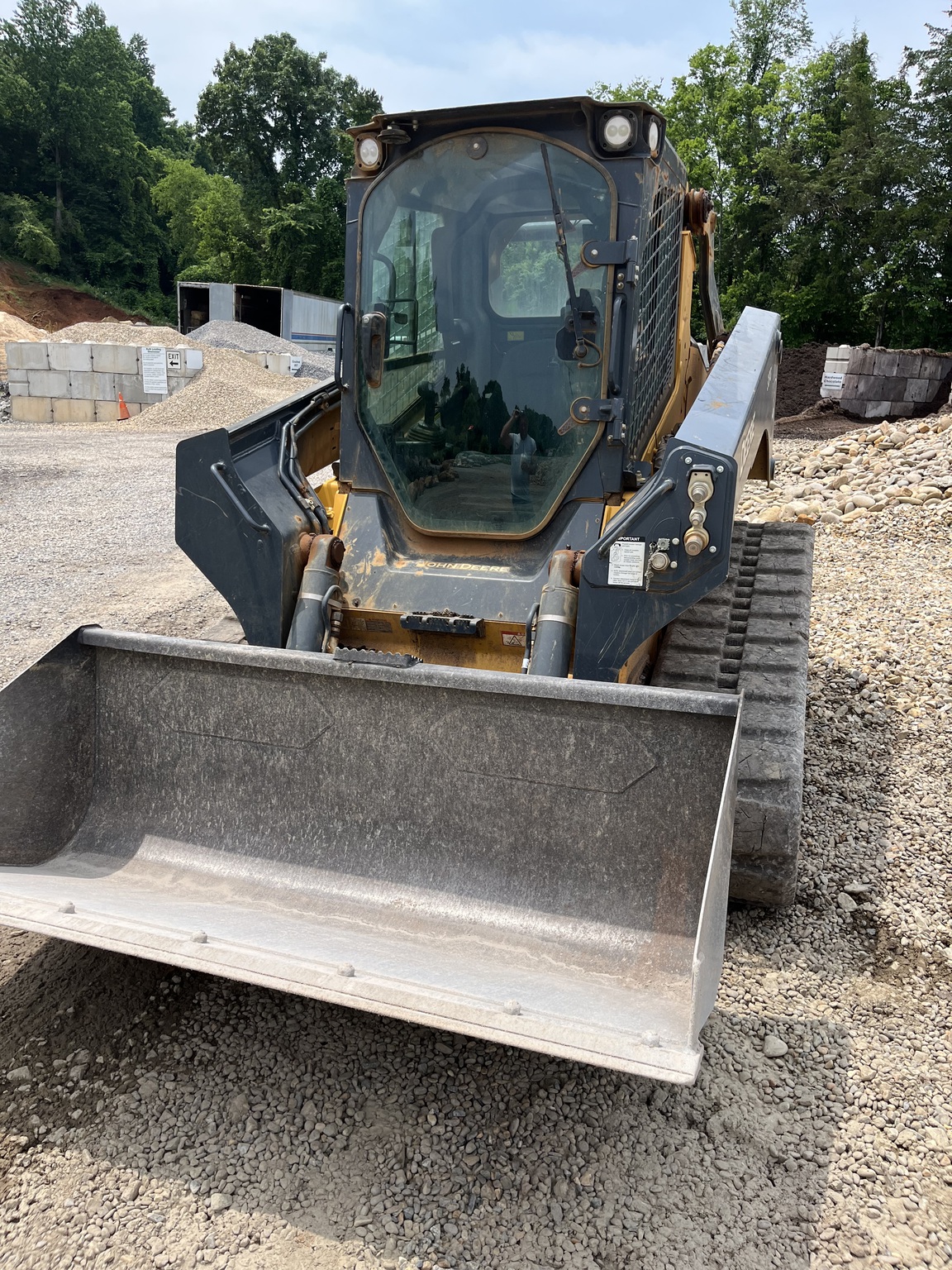 2023 John Deere 331G Image 4