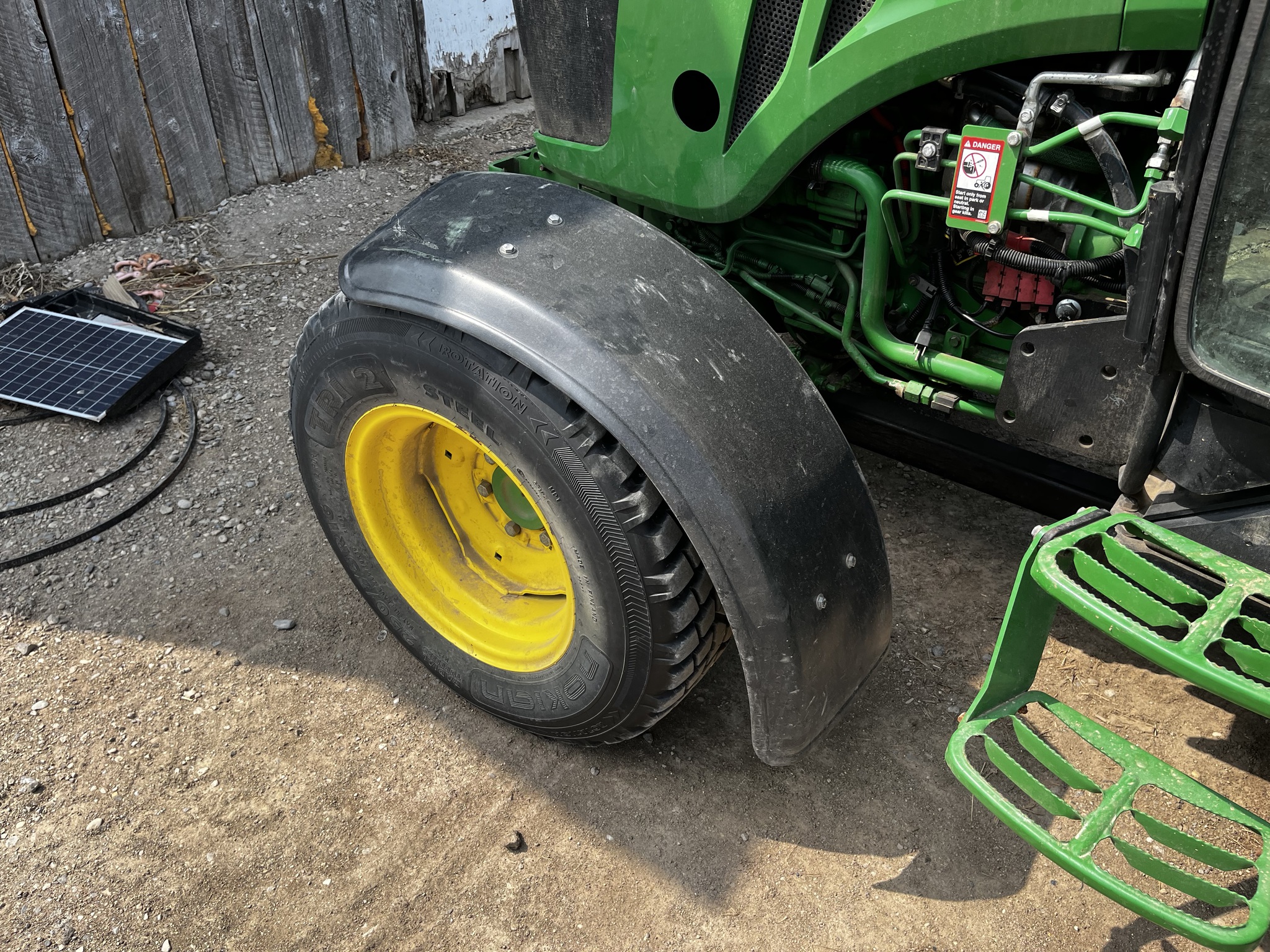 2019 John Deere 4066R Image 15