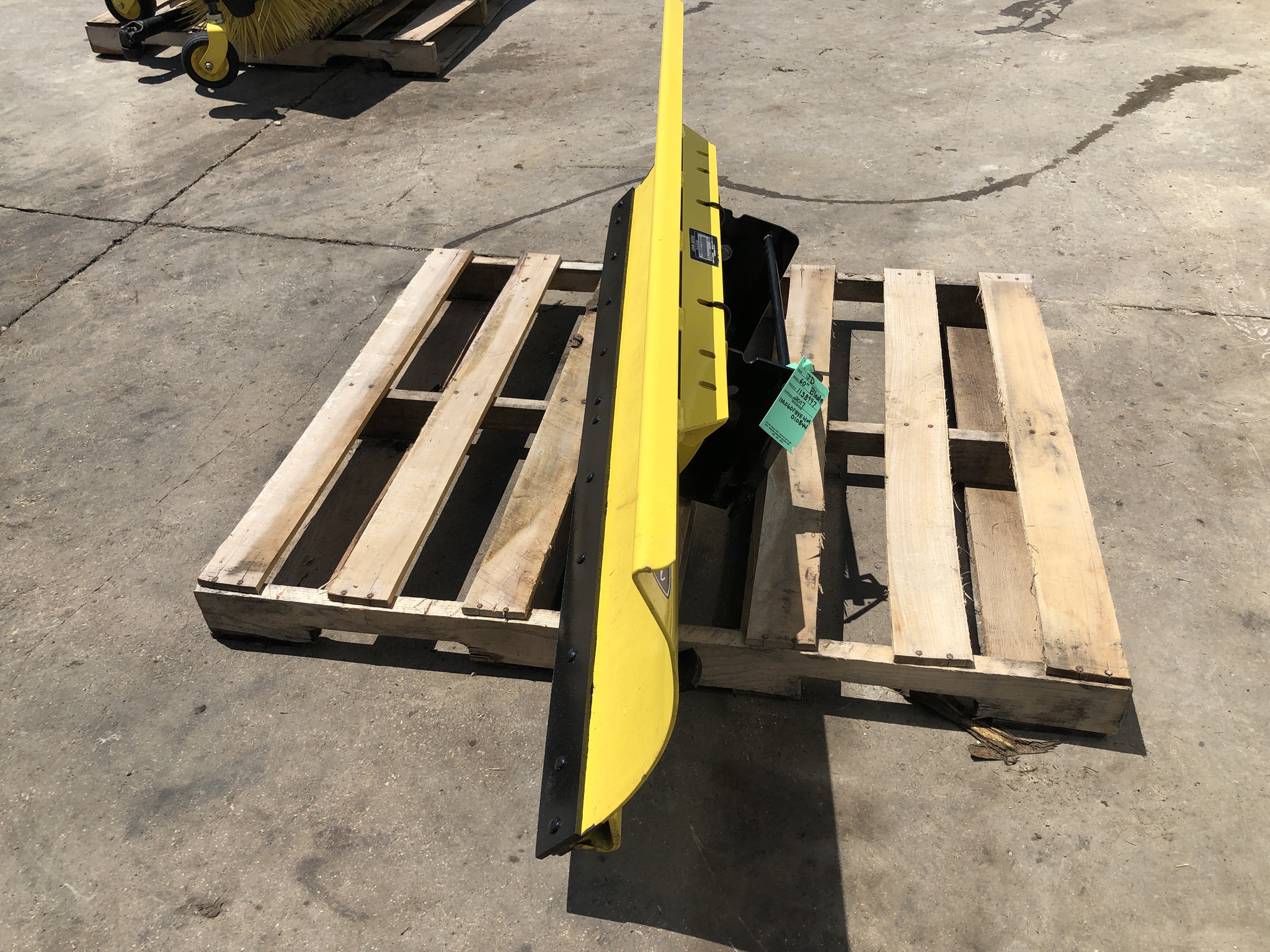 2017 John Deere 60 Image 2
