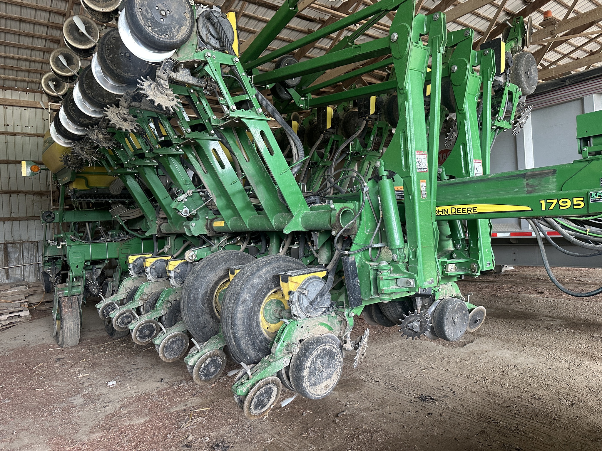 2015 John Deere 1795 Image 1