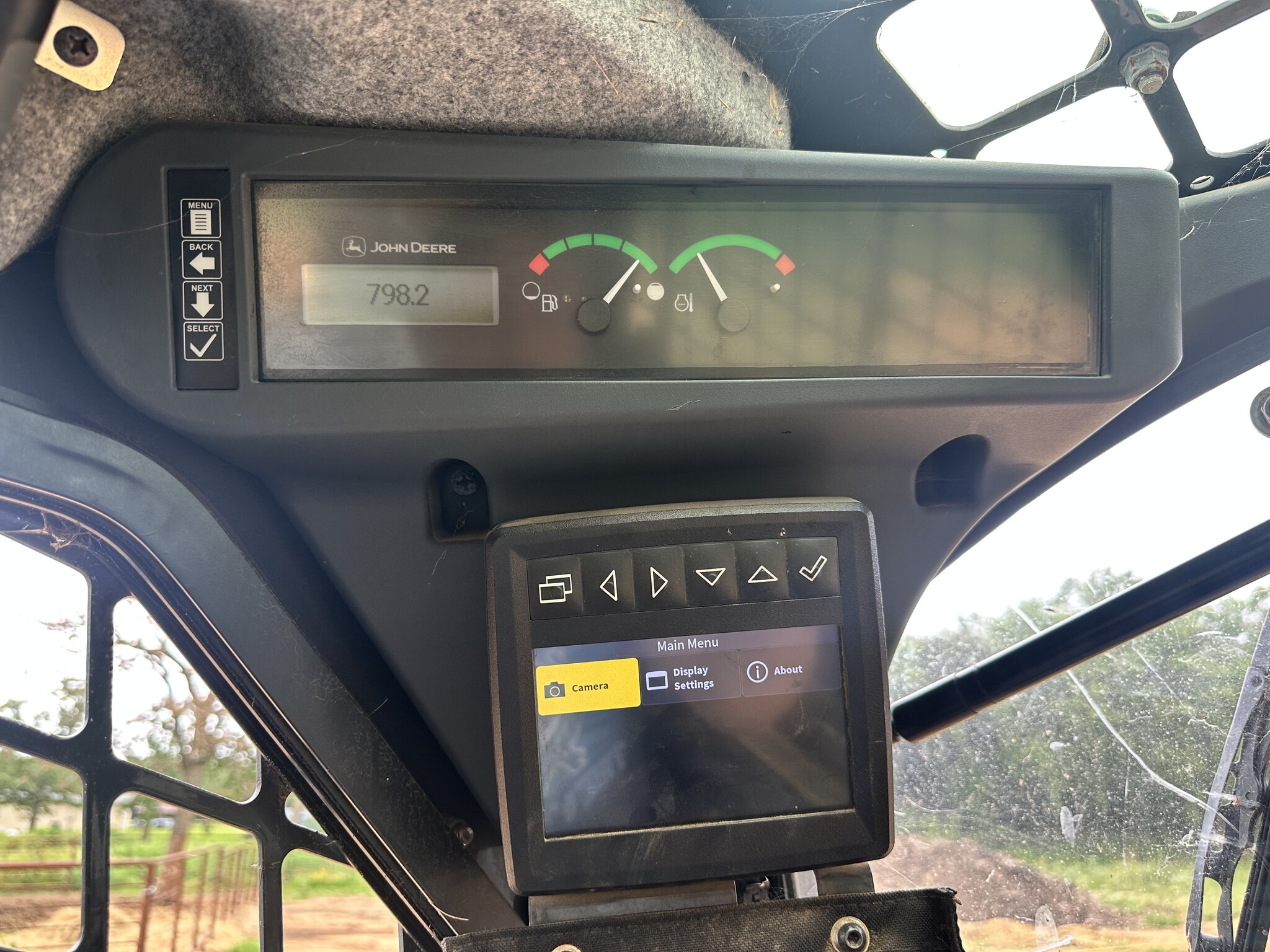 2021 John Deere 333G Image 9