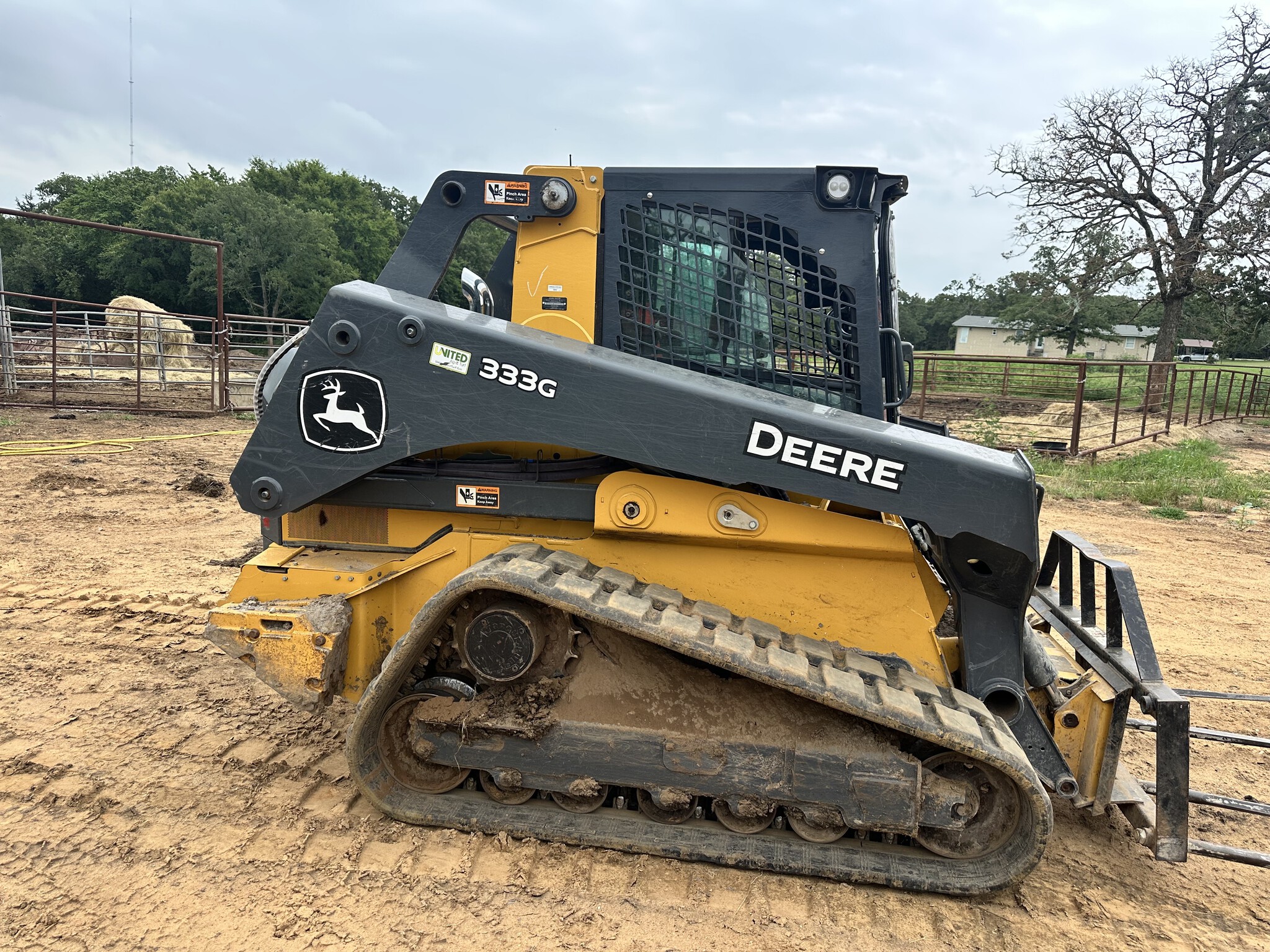 2021 John Deere 333G Image 5