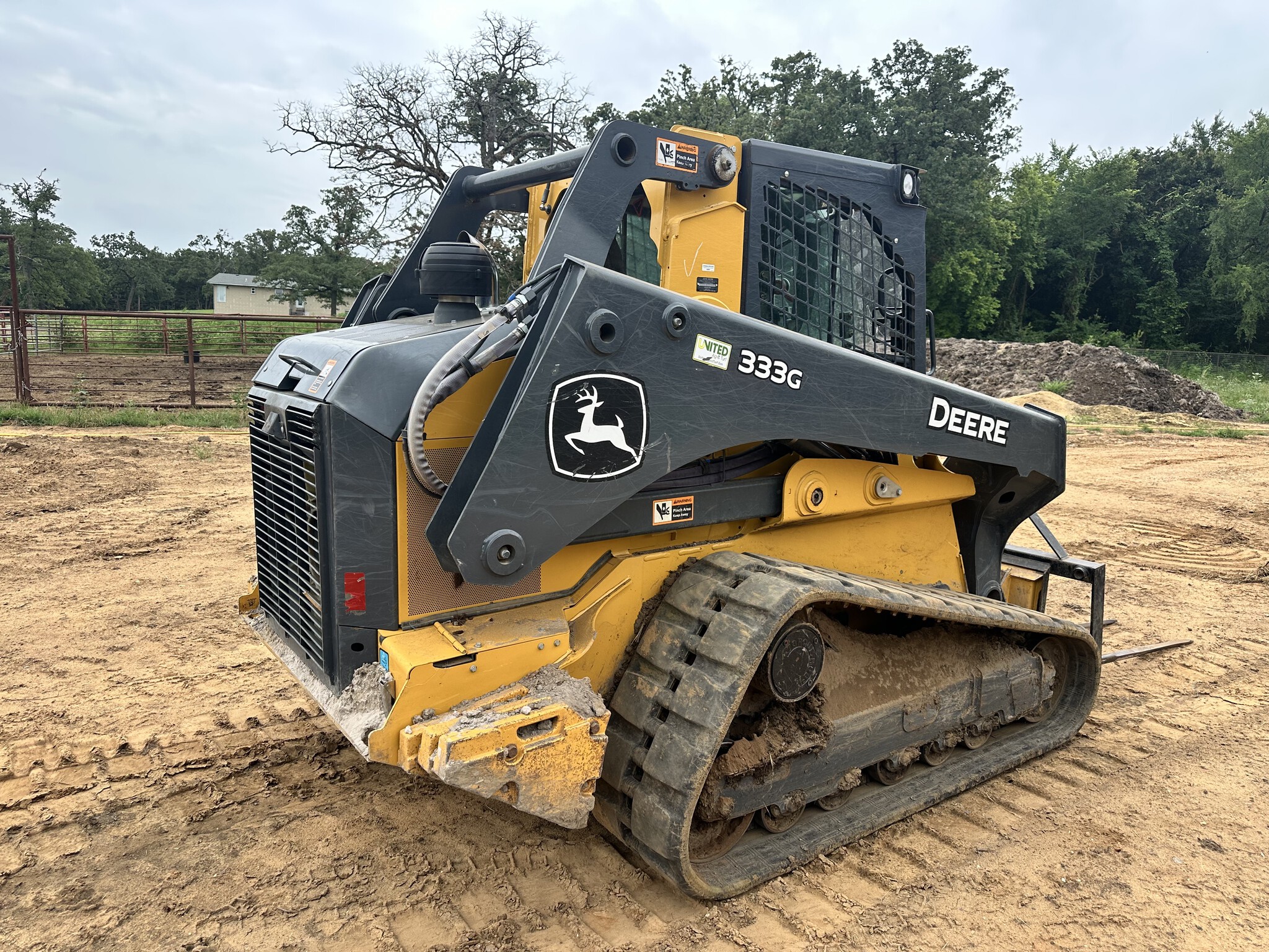 2021 John Deere 333G Image 6