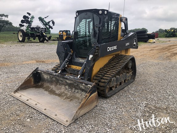 Photo of 2021 John Deere 325G
