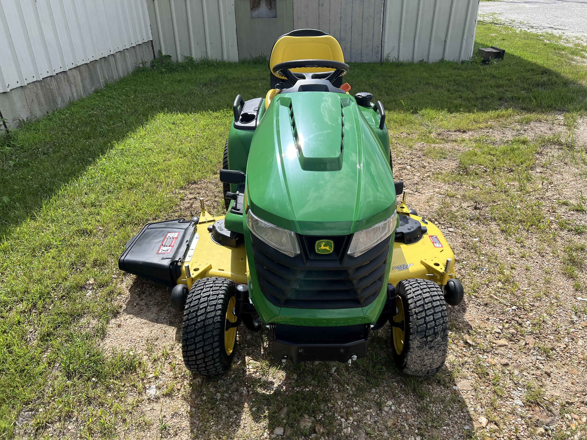 2022 John Deere X570 at Heritage Tractor in Rolla, MO