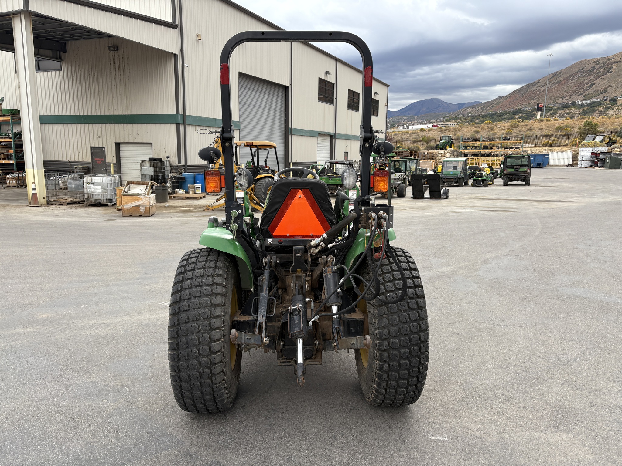 2013 John Deere 3720 Image 4