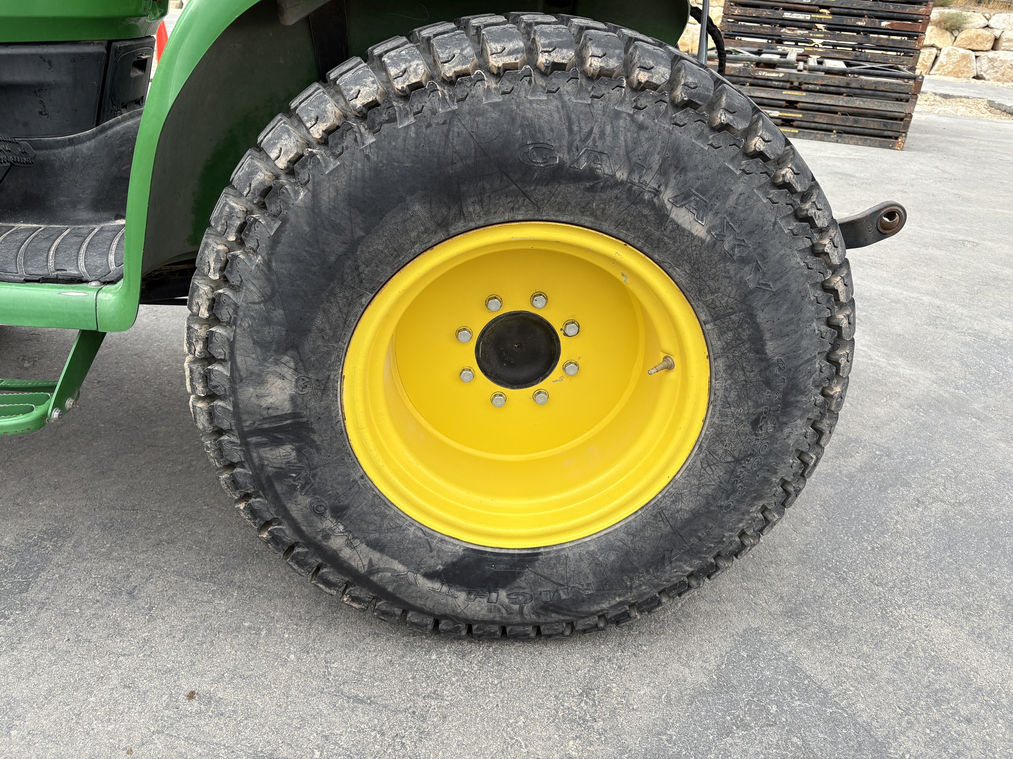 2013 John Deere 3720 Image 16