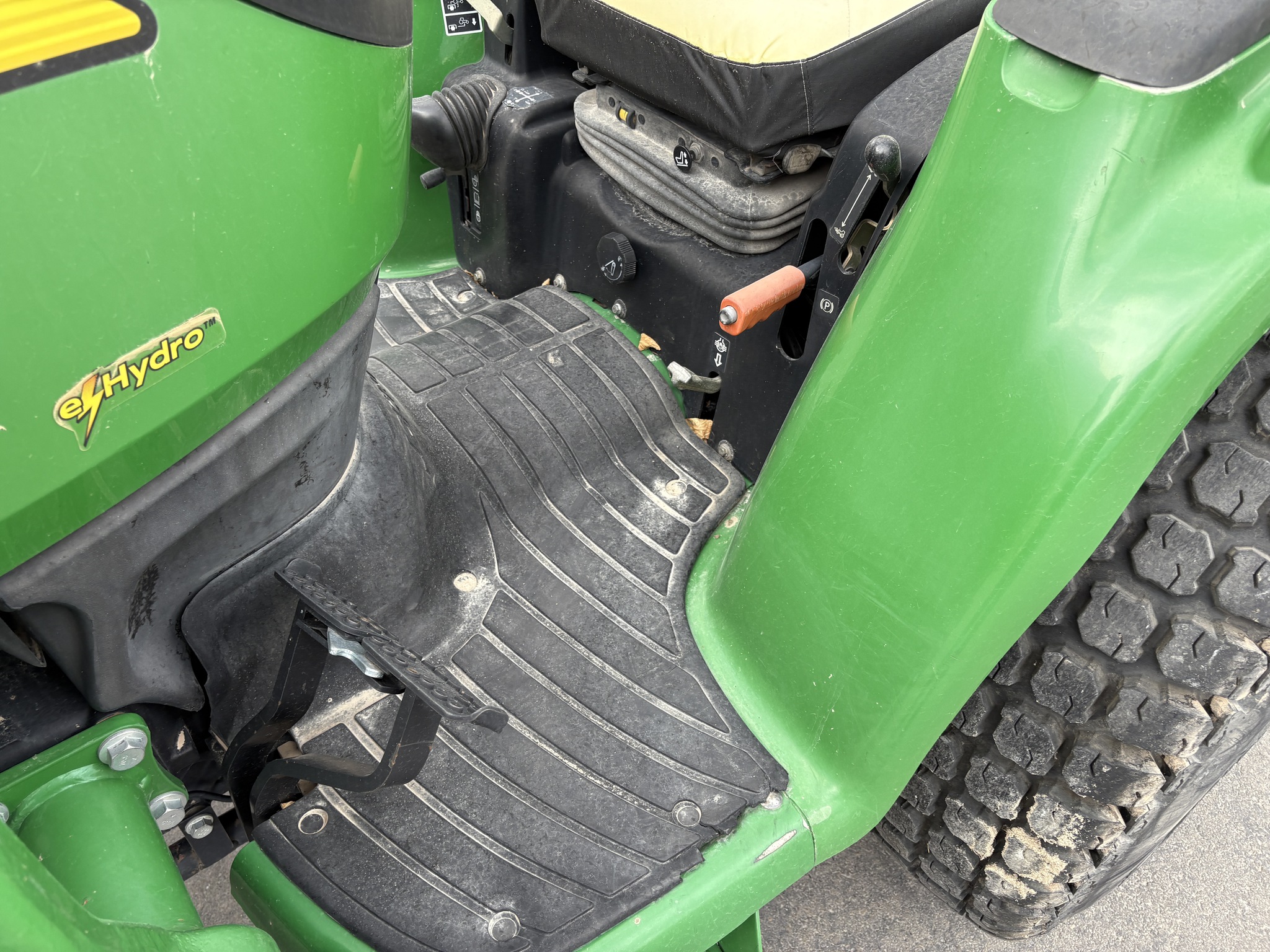 2013 John Deere 3720 Image 23
