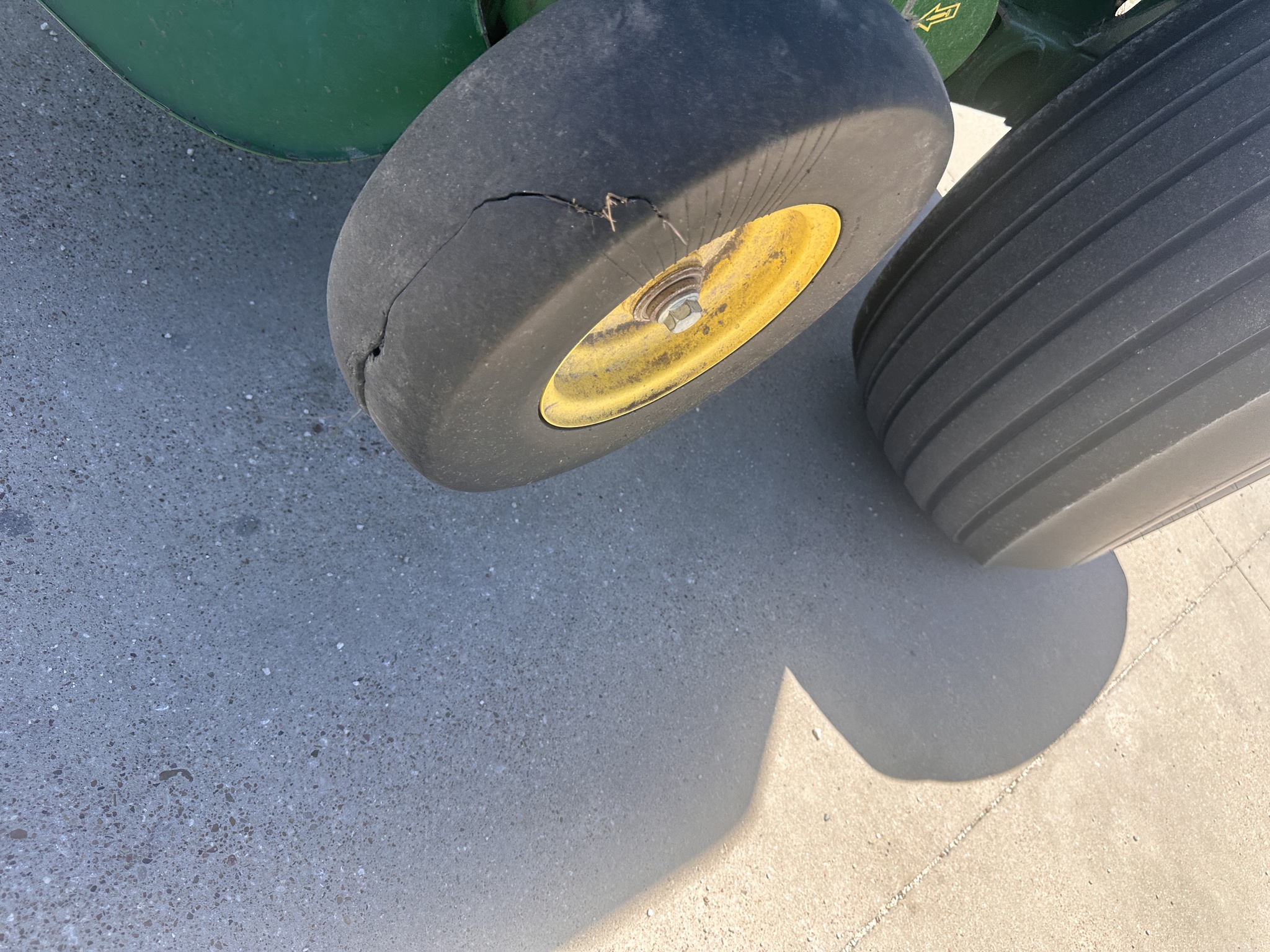 2022 John Deere 460M Image 26