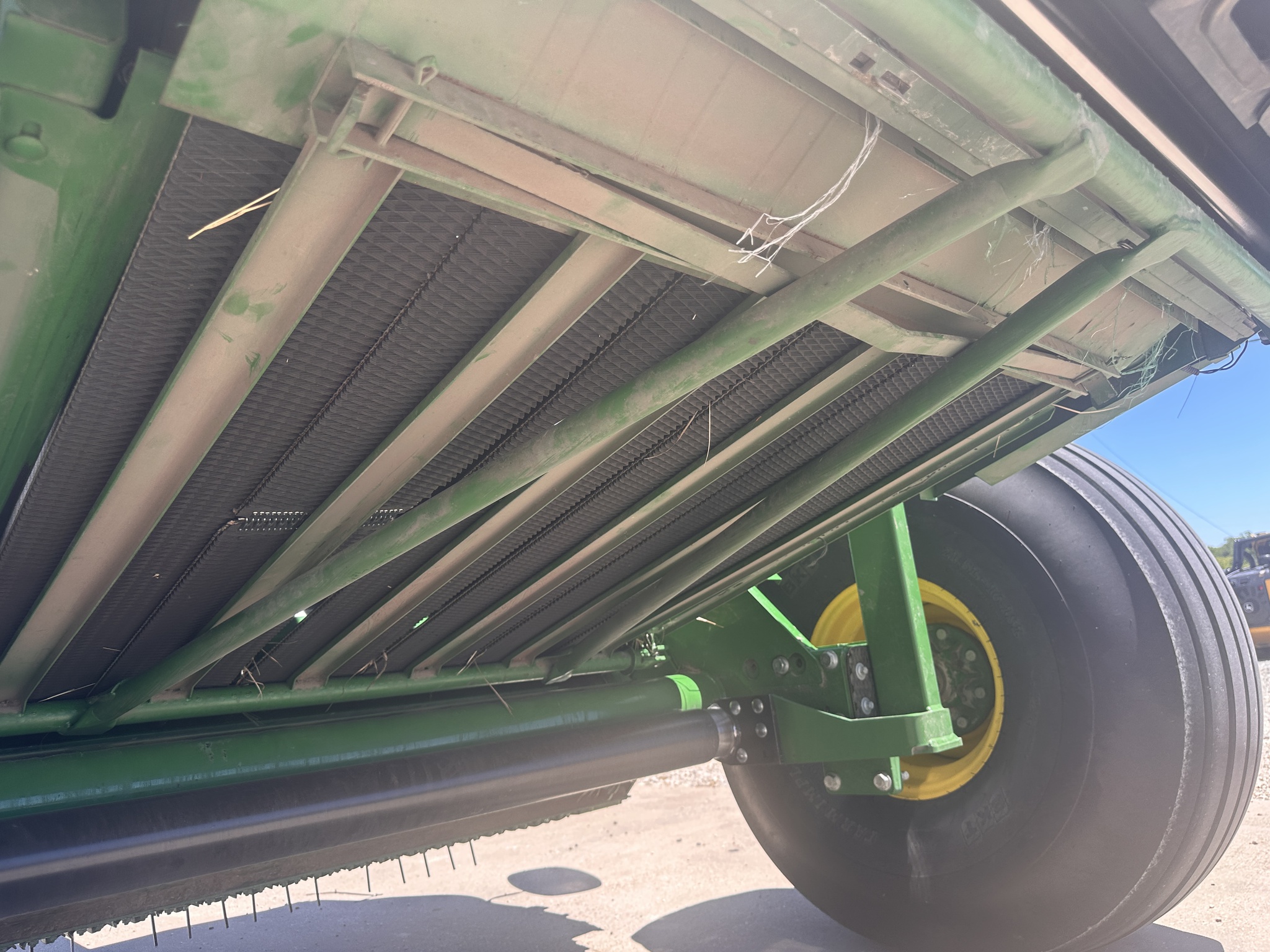 2022 John Deere 460M Image 15