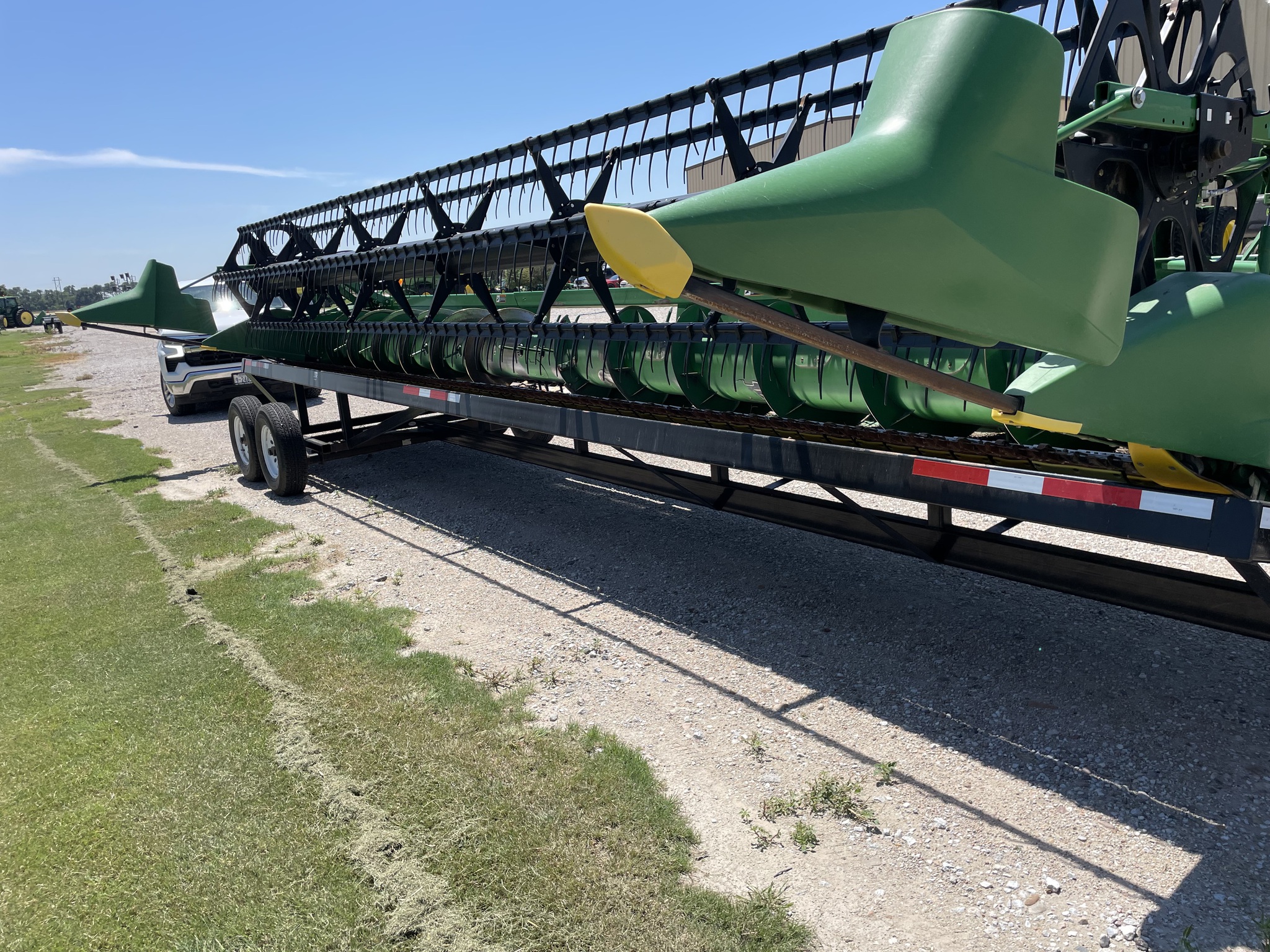 2013 John Deere 630F Image 1