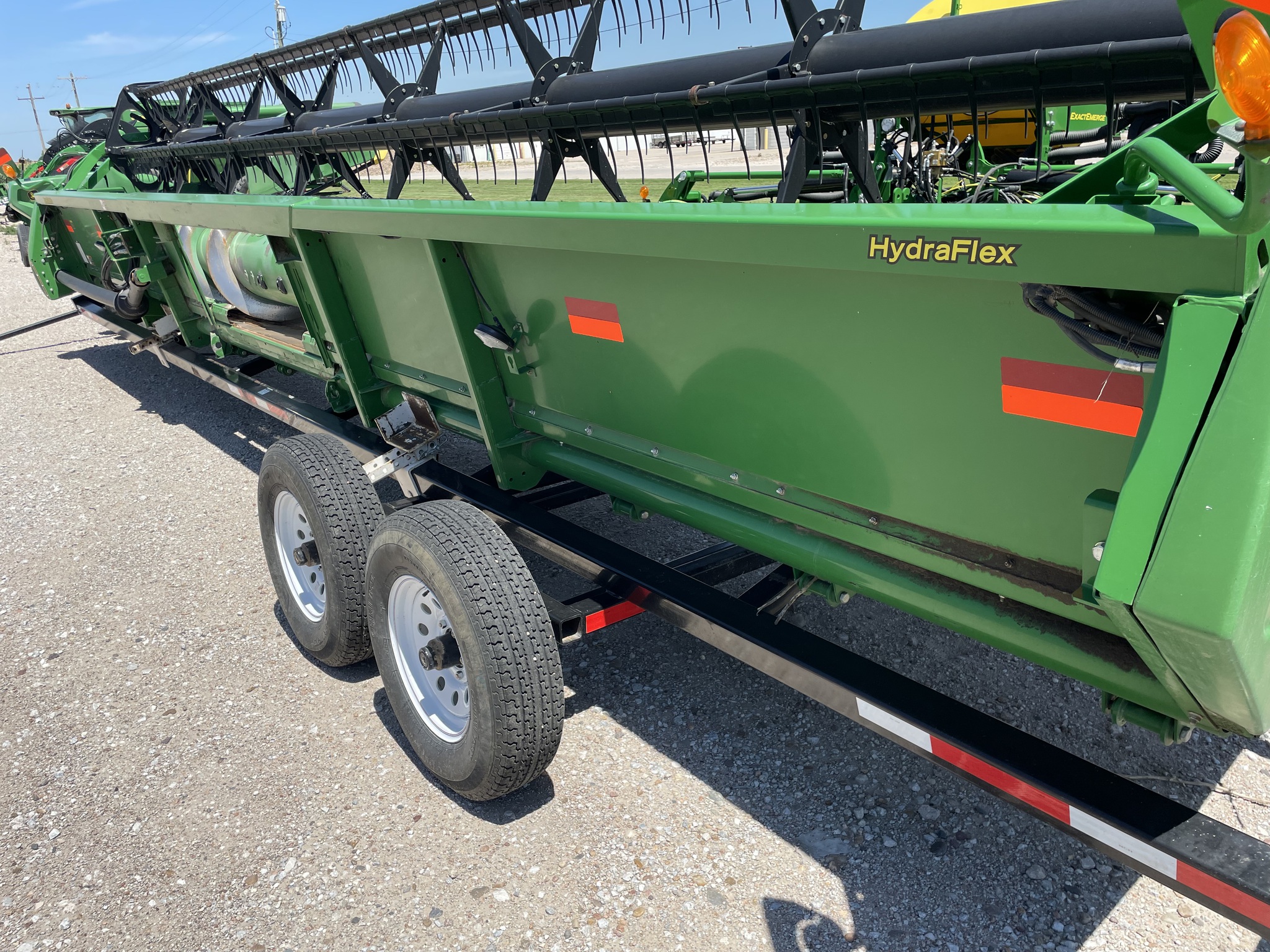 2013 John Deere 630F Image 6
