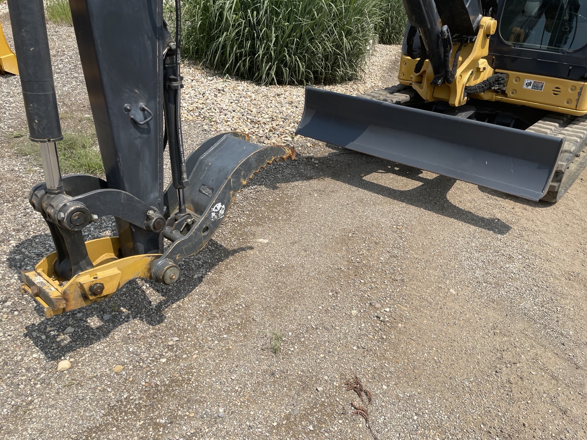 2011 John Deere 60D Image 8
