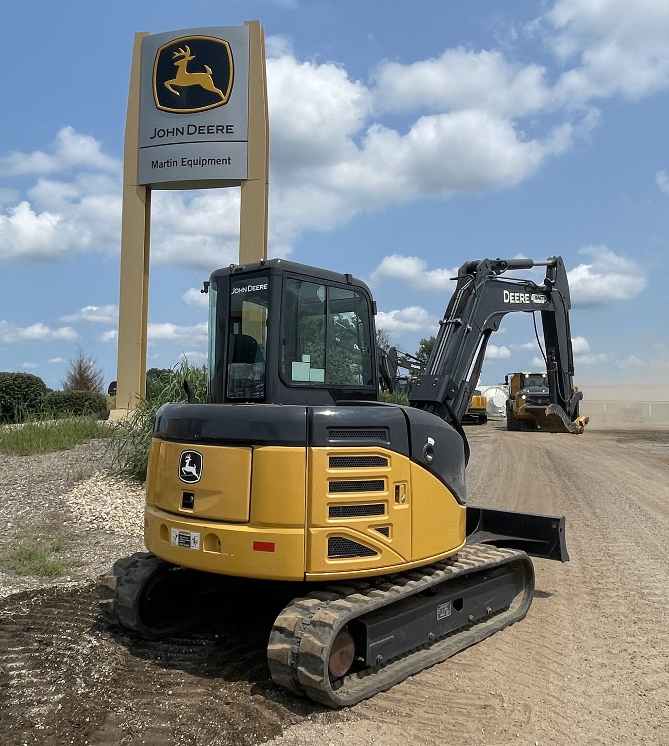 2011 John Deere 60D Image 4