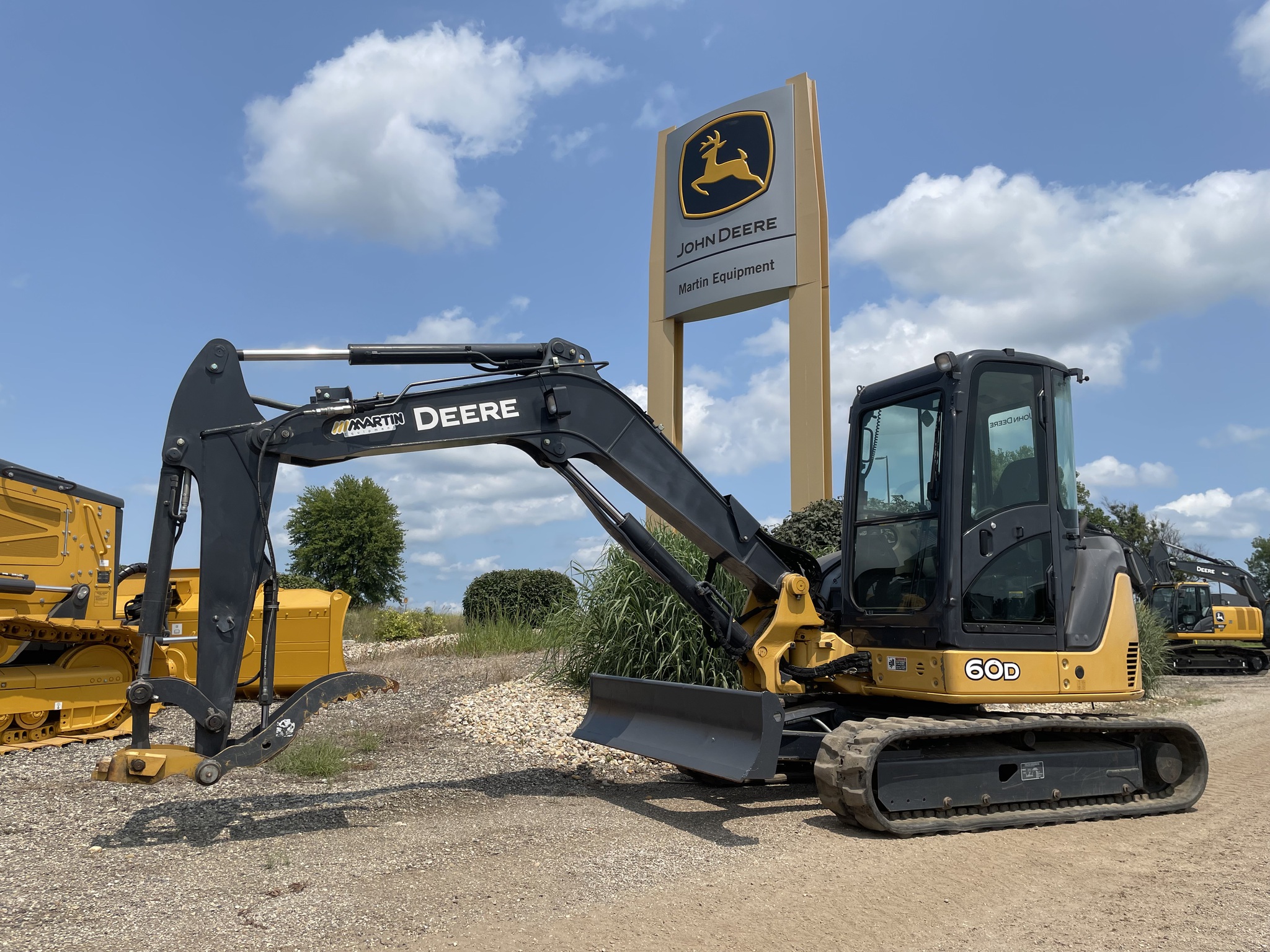 2011 John Deere 60D Image 1