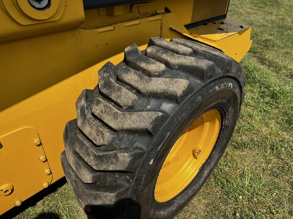 2020 John Deere 332G - Photo11