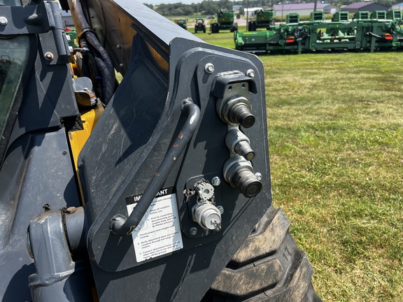2020 John Deere 332G - Photo19