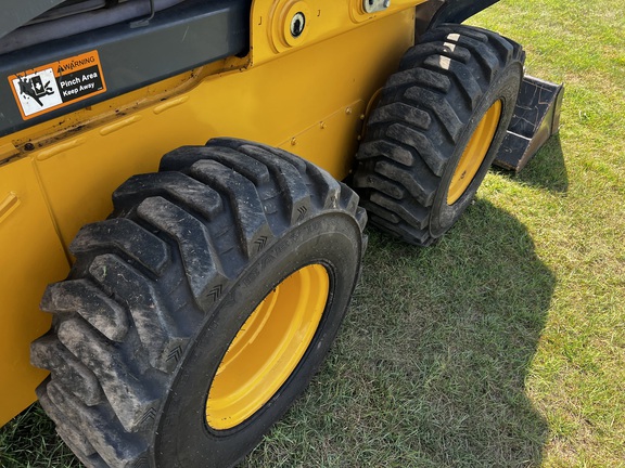 2020 John Deere 332G - Photo12