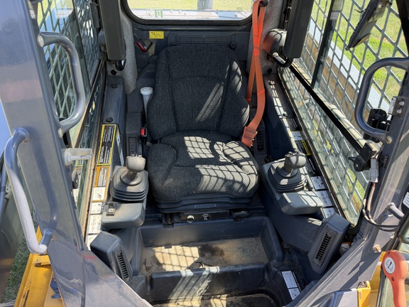 2020 John Deere 332G - Photo20