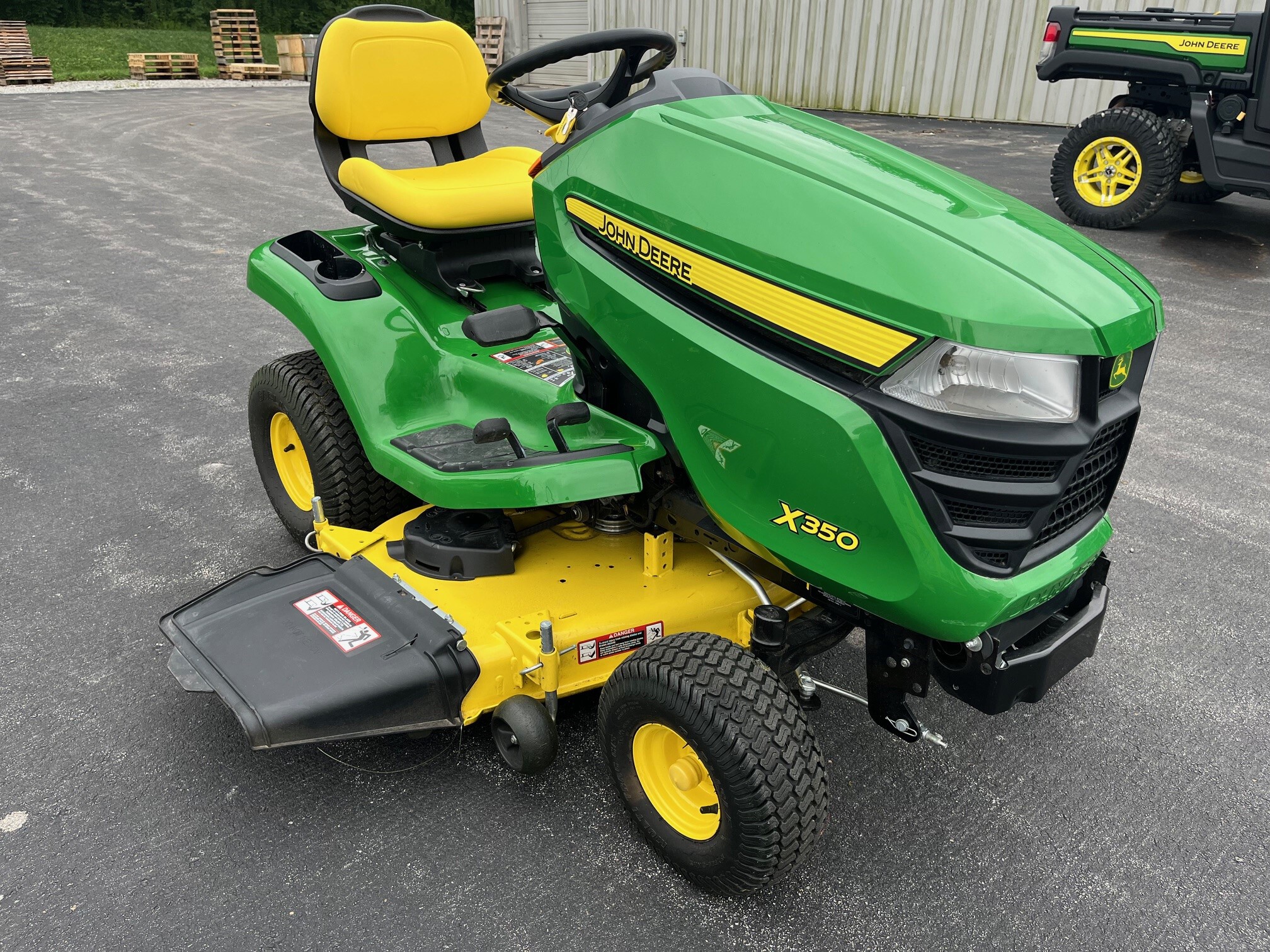 2018 John Deere X350 Image 3