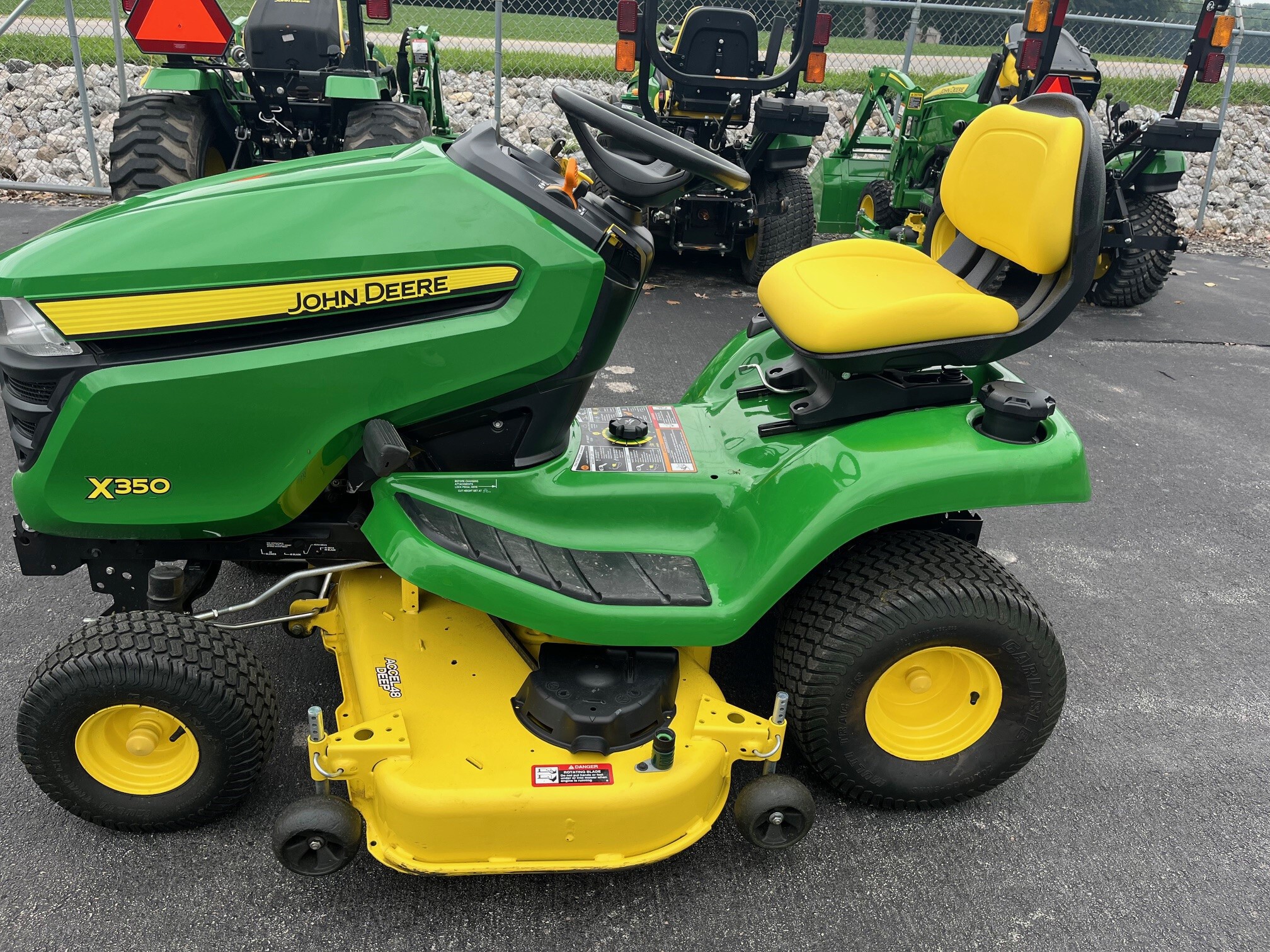 2018 John Deere X350 Image 1