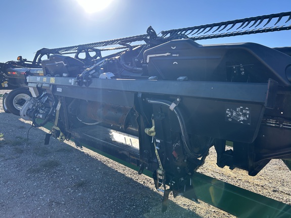 2019 MacDon FD135 (14th thumbnail)