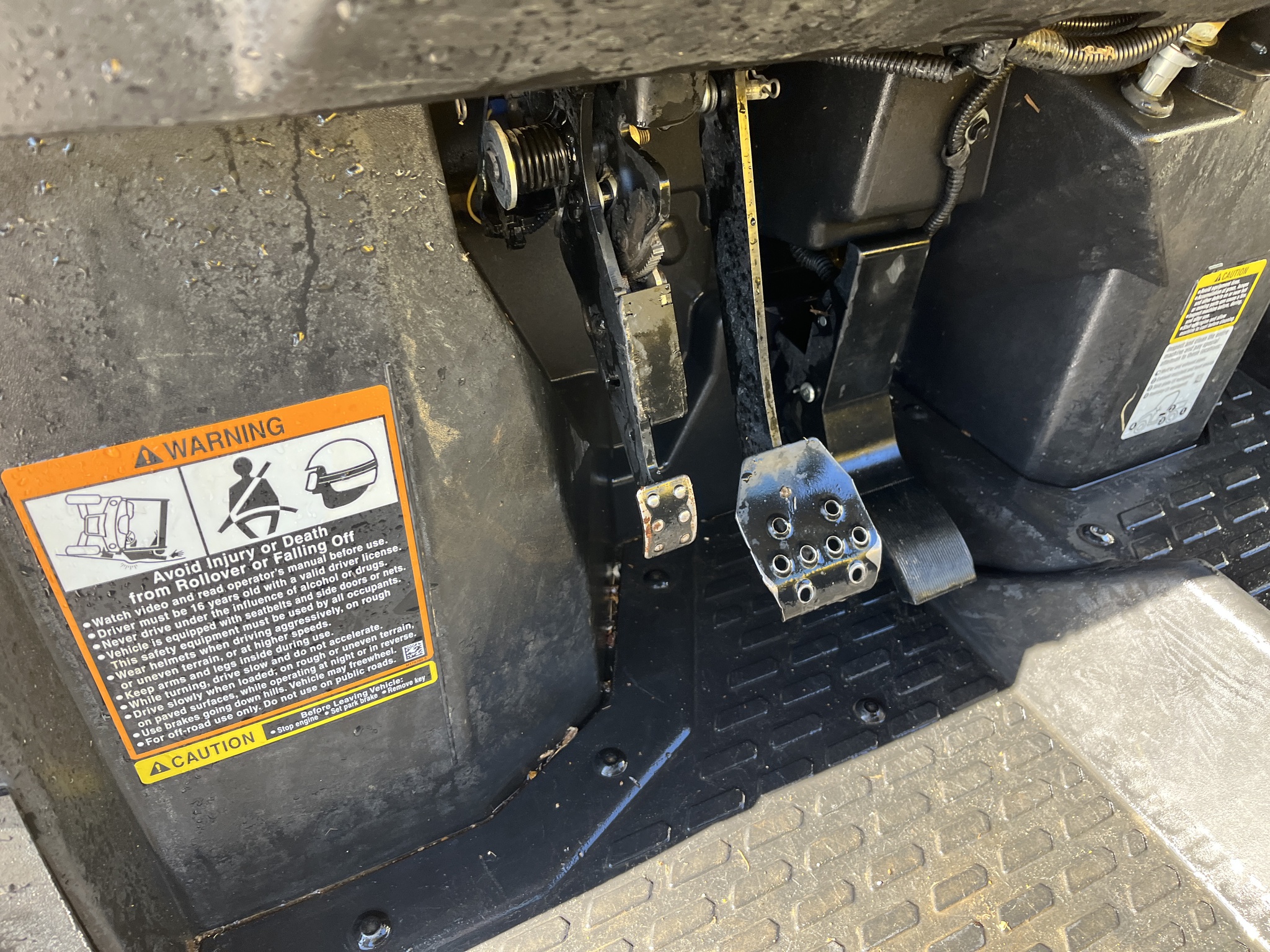  2018 John Deere XUV 835M at Heritage Tractor in Rogersville, MO