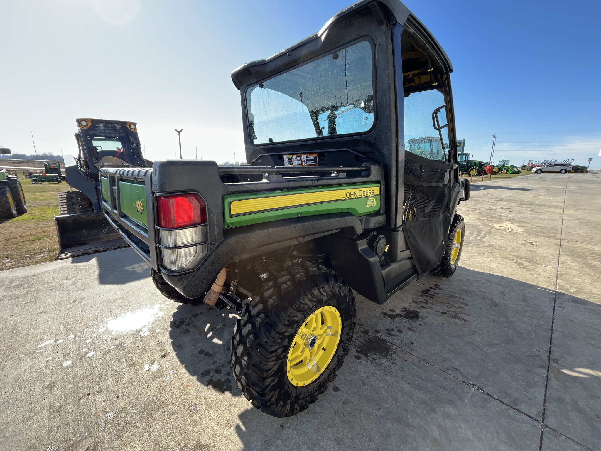  2018 John Deere XUV 835M at Heritage Tractor in Rogersville, MO