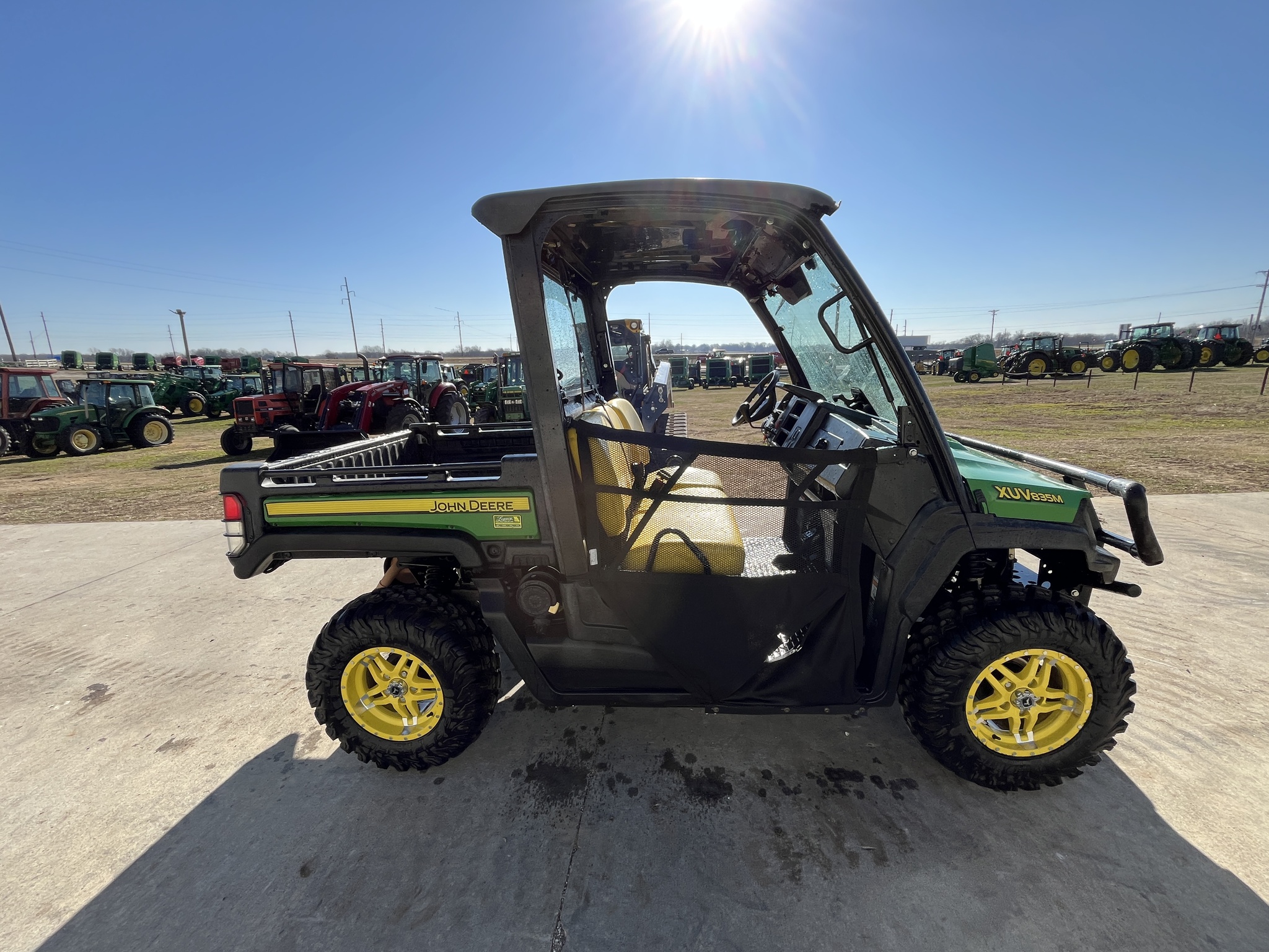  2018 John Deere XUV 835M at Heritage Tractor in Rogersville, MO