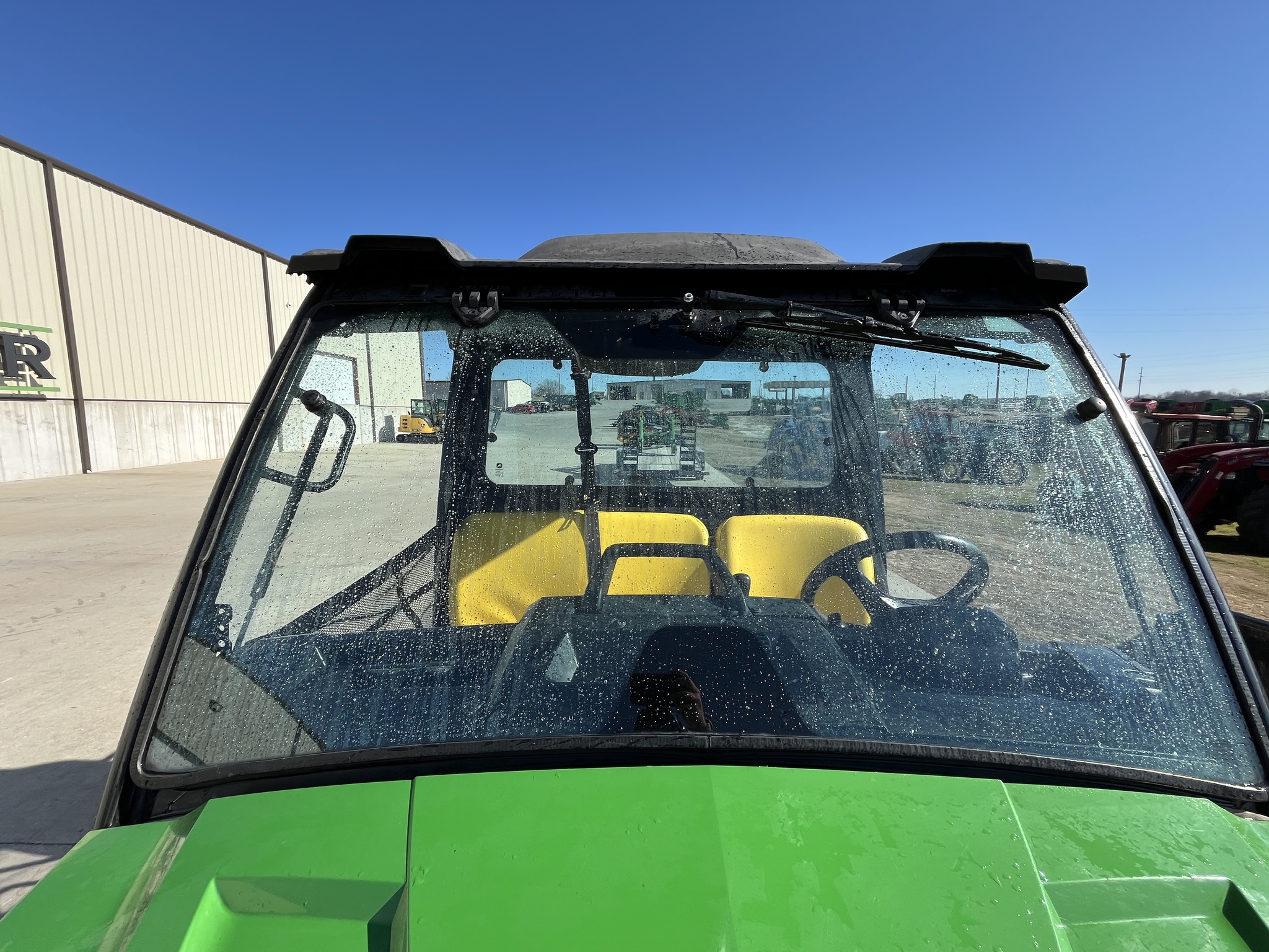 2018 John Deere XUV 835M at Heritage Tractor in Rogersville, MO
