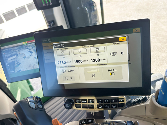 2025 John-Deere 8RT 370